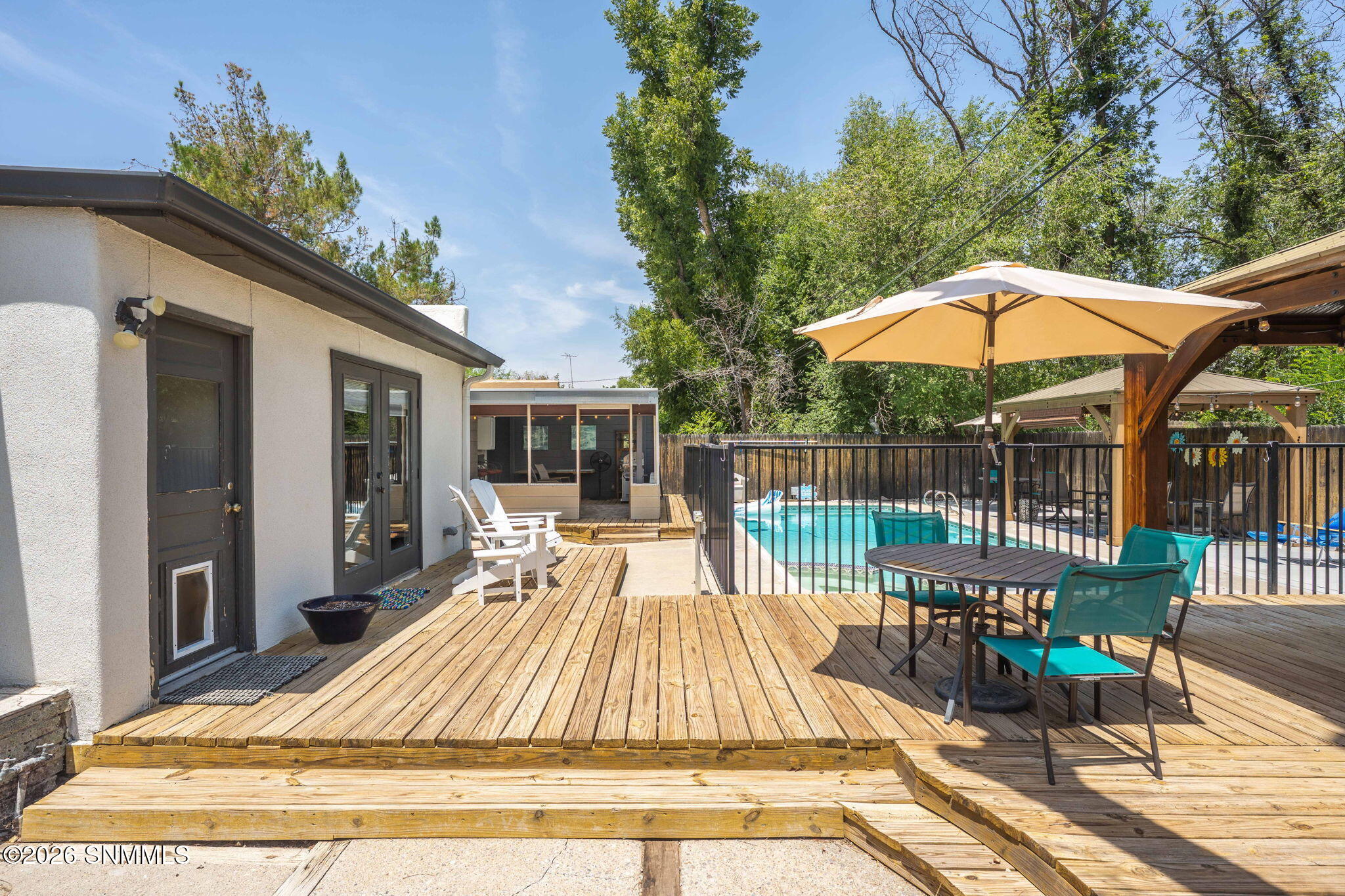 32-web-or-mls-Snappin Homes (East3305)-3