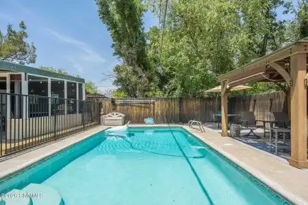 3305 East Street, Las Cruces, New Mexico 88005, 3 Bedrooms Bedrooms, ,1.75 BathroomsBathrooms,Residential,For Sale,East,2602527