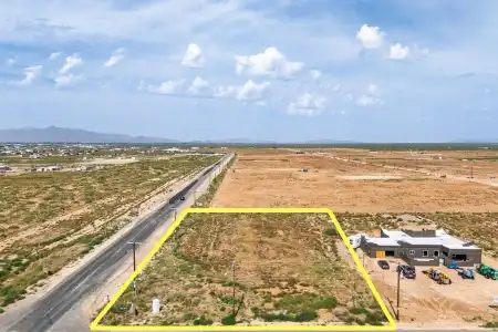 760 Angelina Boulevard, Chaparral, New Mexico 88081, ,Land,For Sale,Angelina,2602533