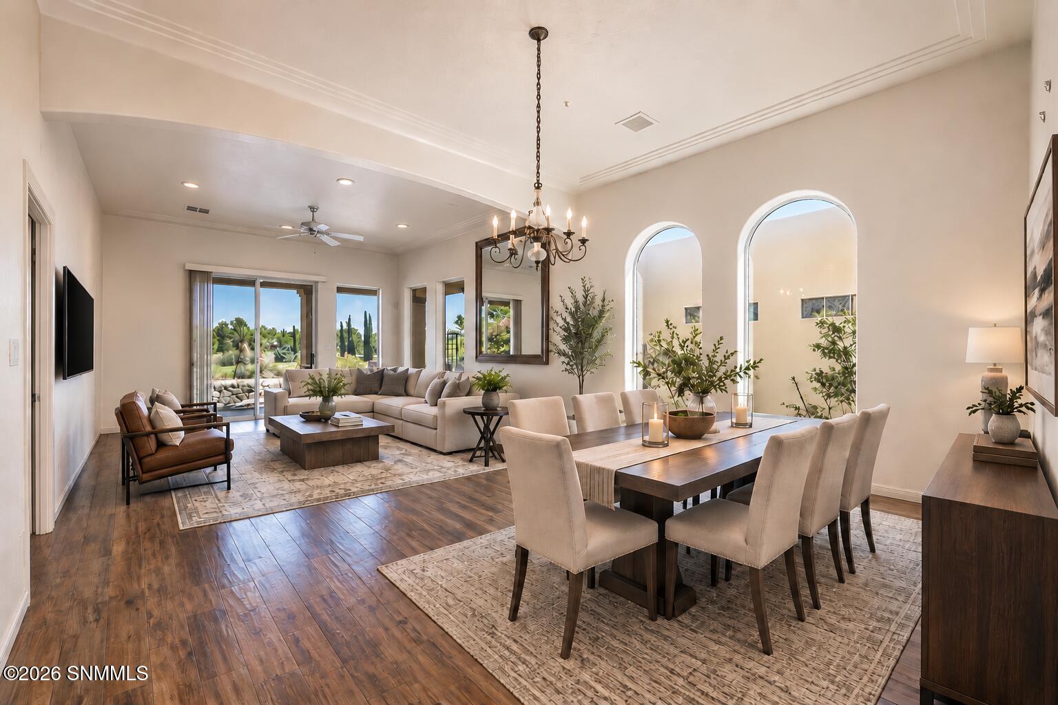 camino blanco LR DR virtually staged