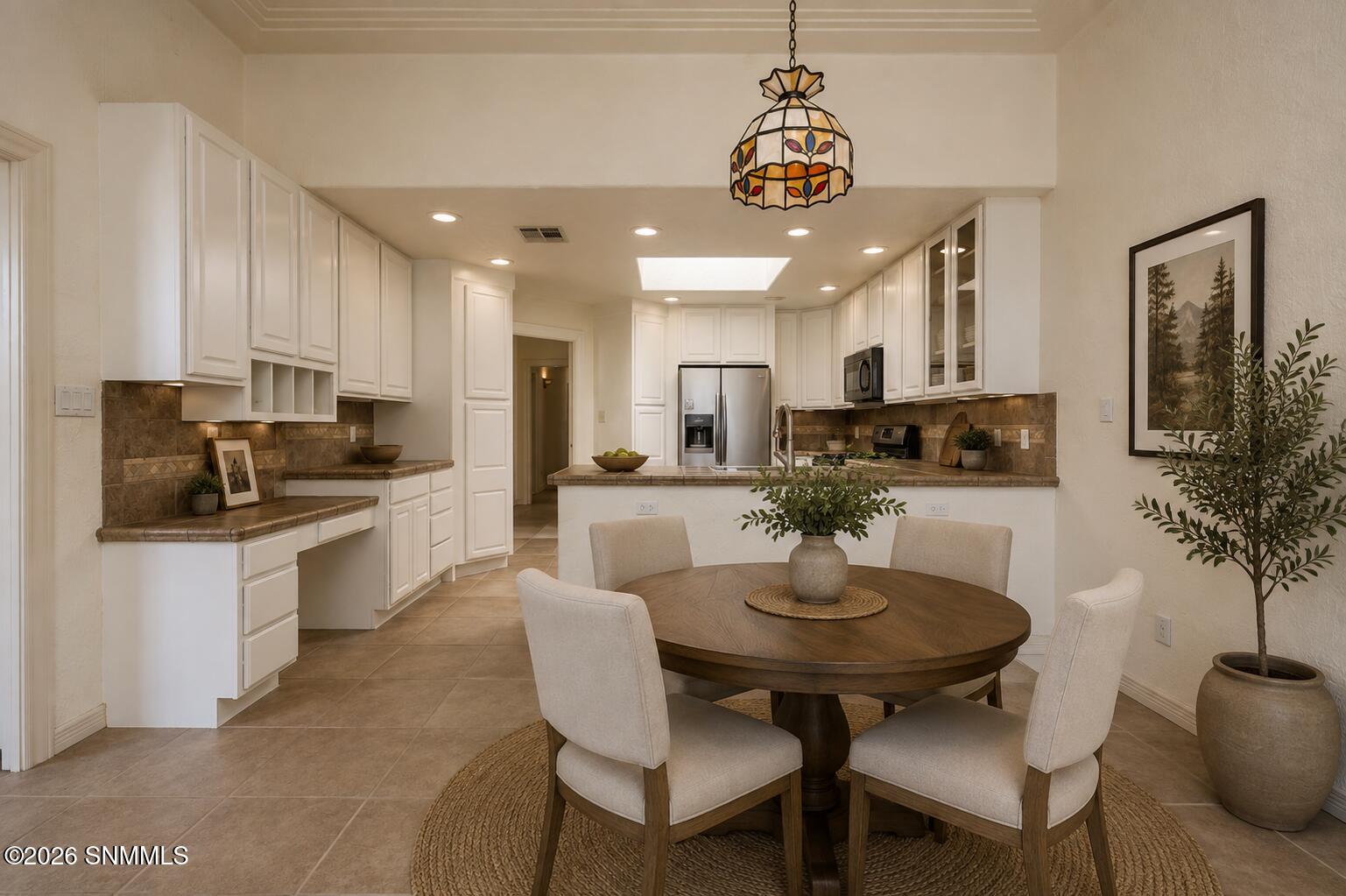 Camino Blanco kitchen eating area virtua