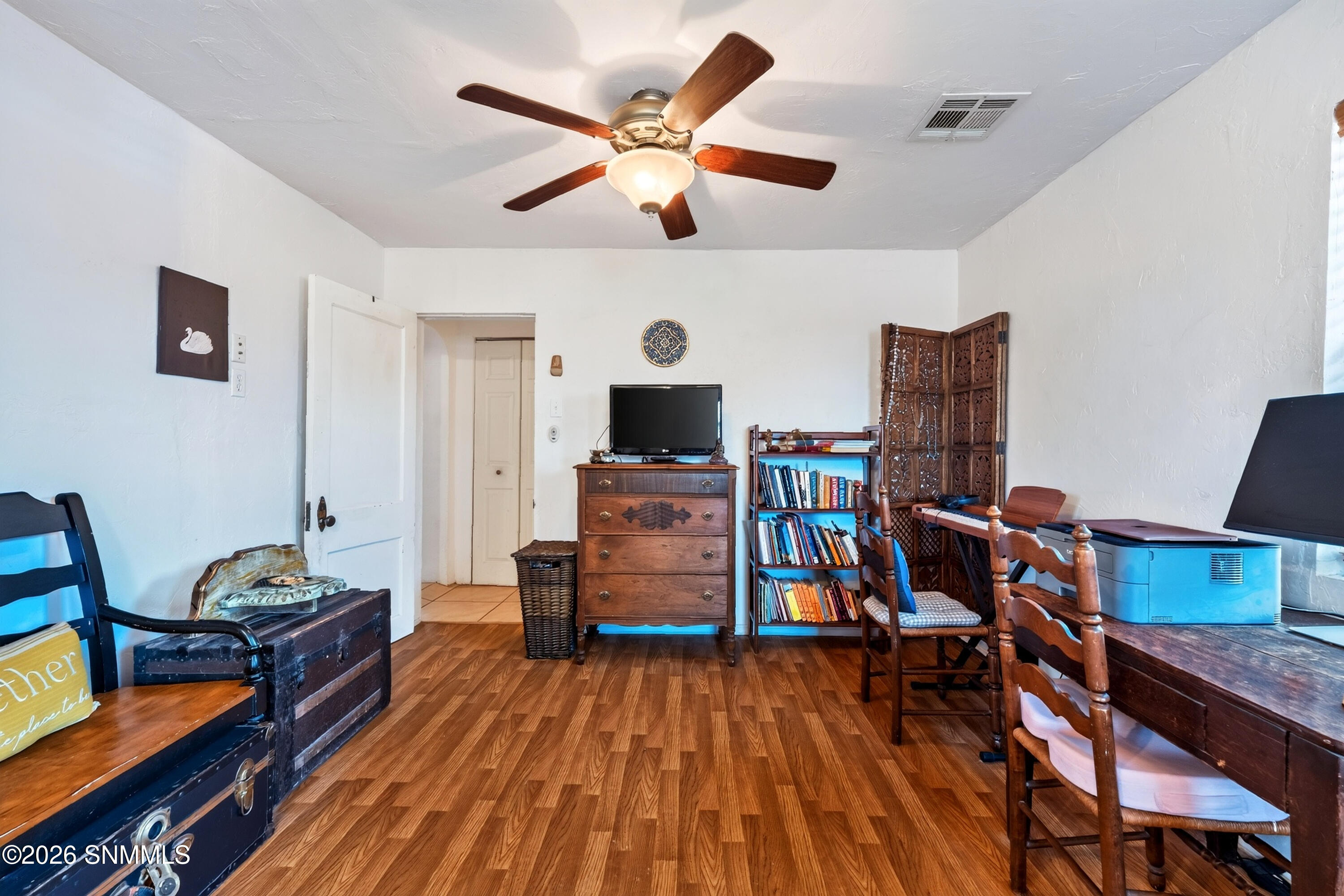 N Manzanita St-19