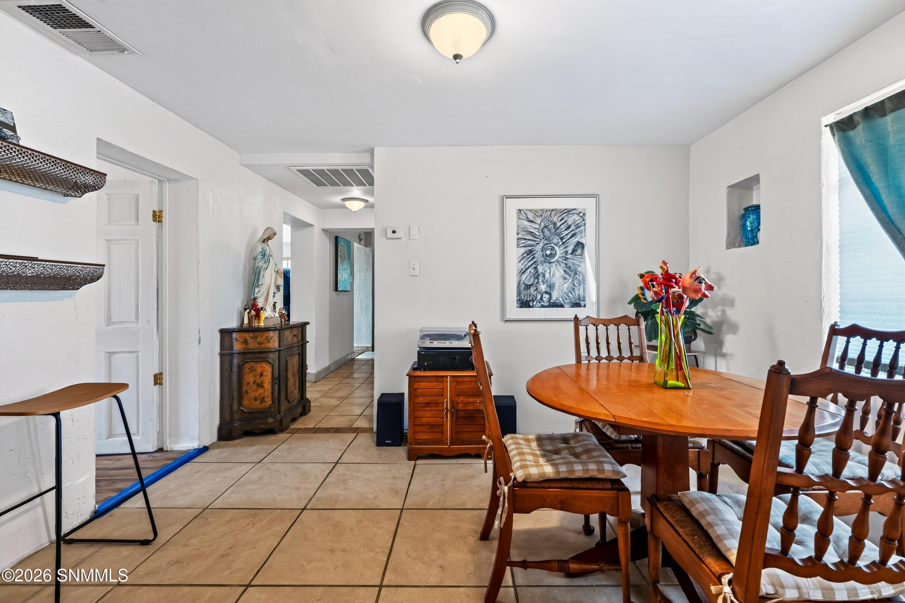 N Manzanita St-26