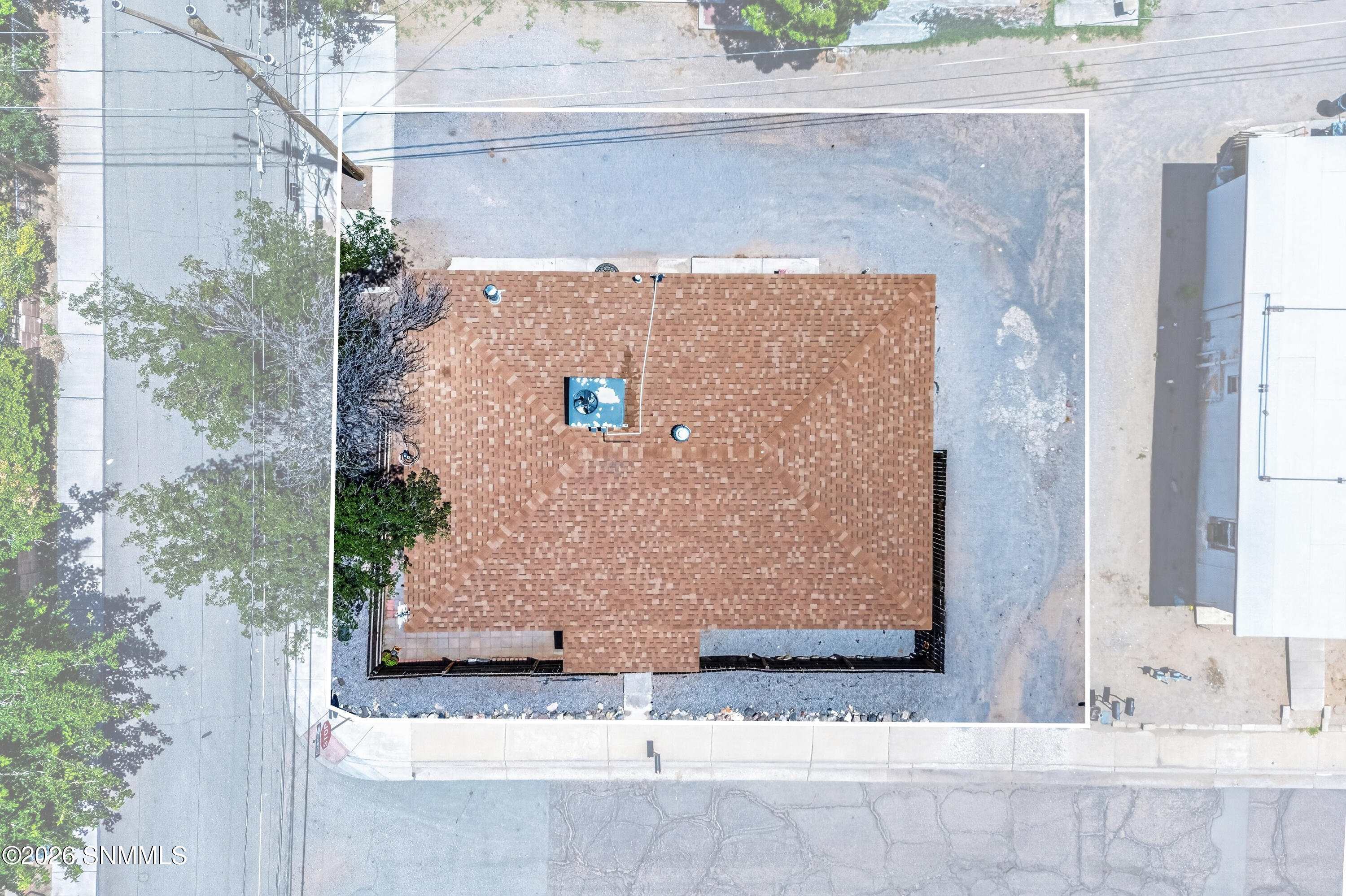 N Manzanita St-28