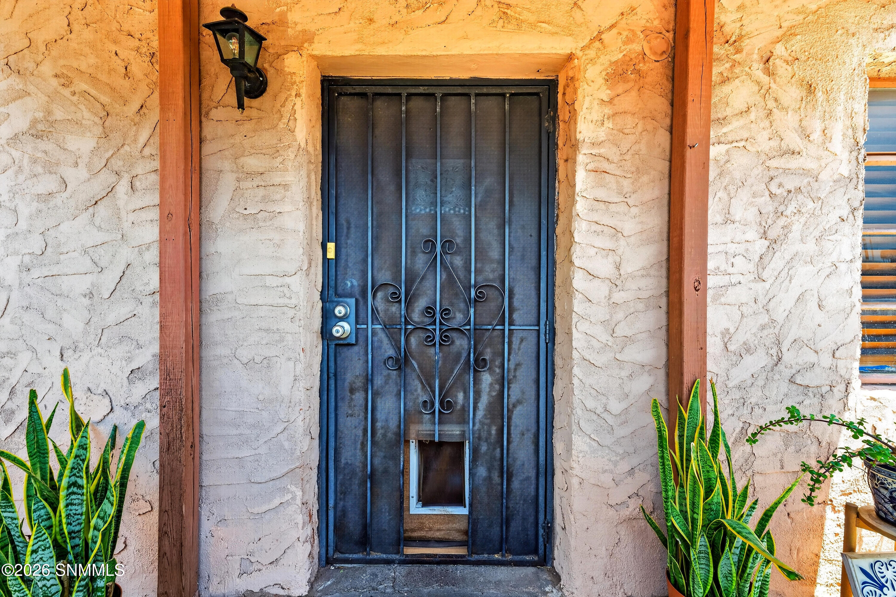 N Manzanita St-5