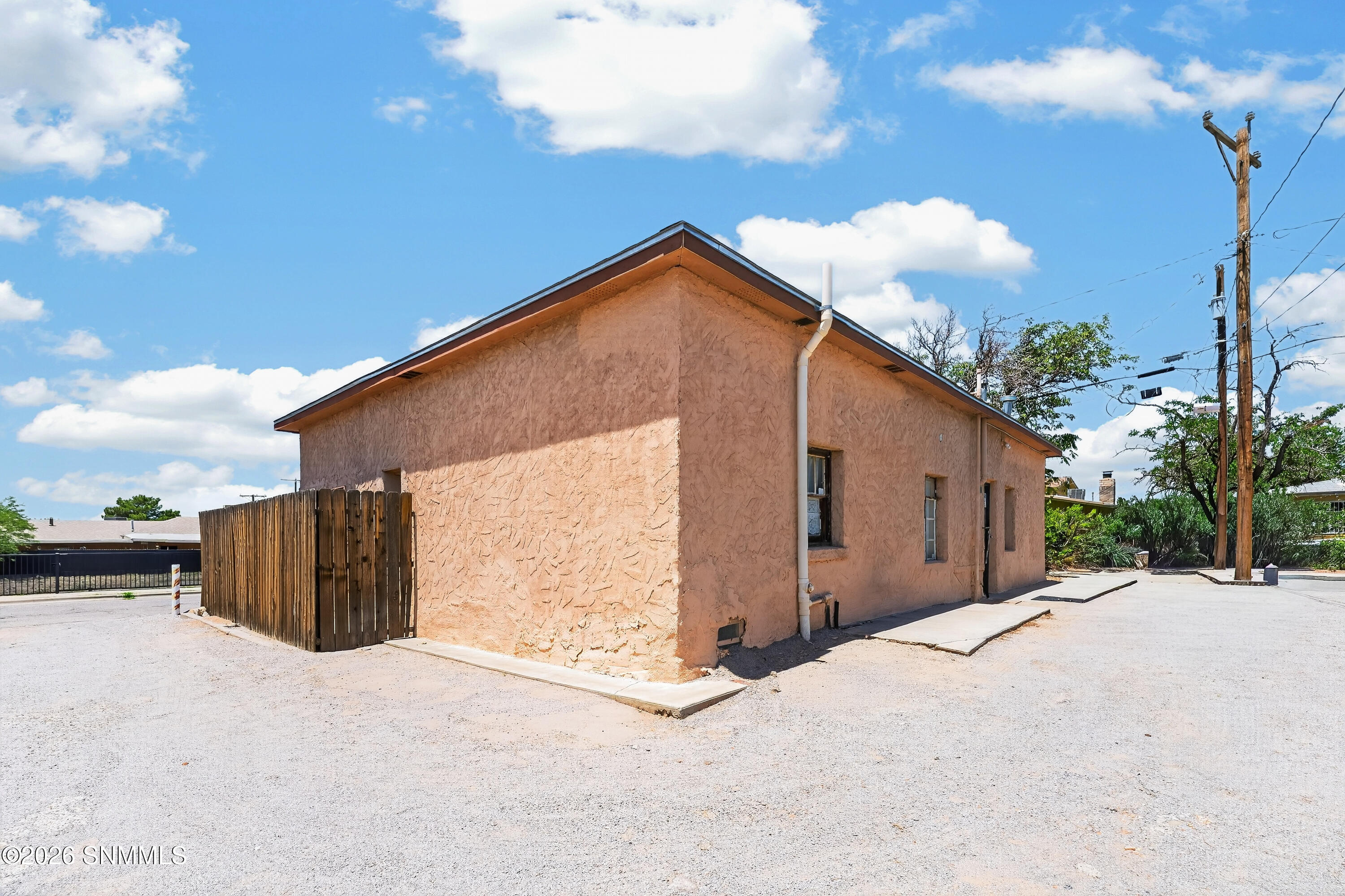 N Manzanita St-3