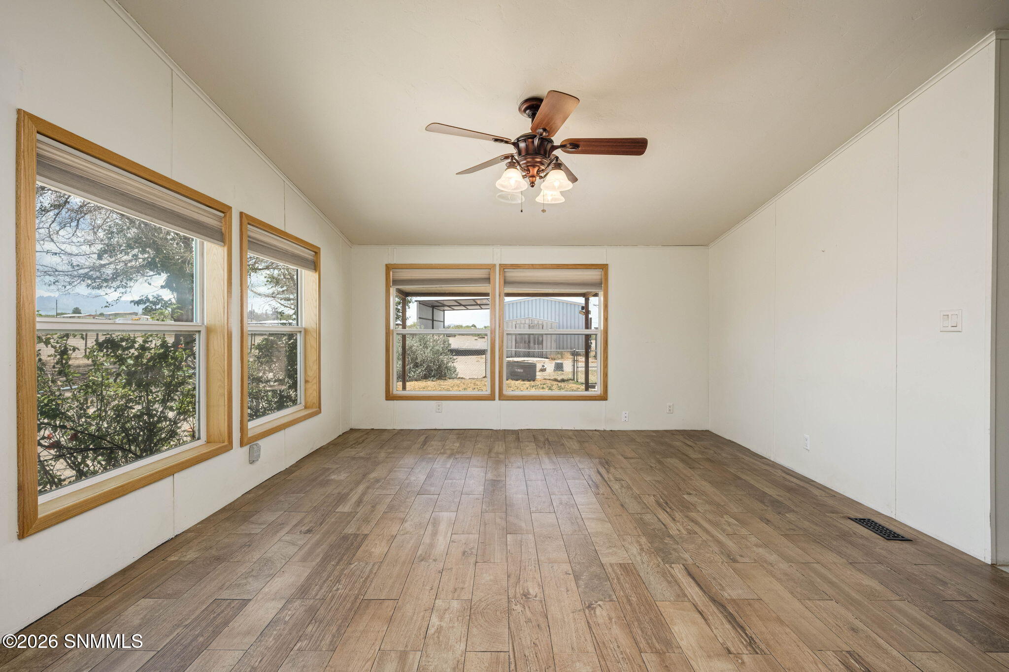 31-web-or-mls-Snappin Homes (DelRey5185)