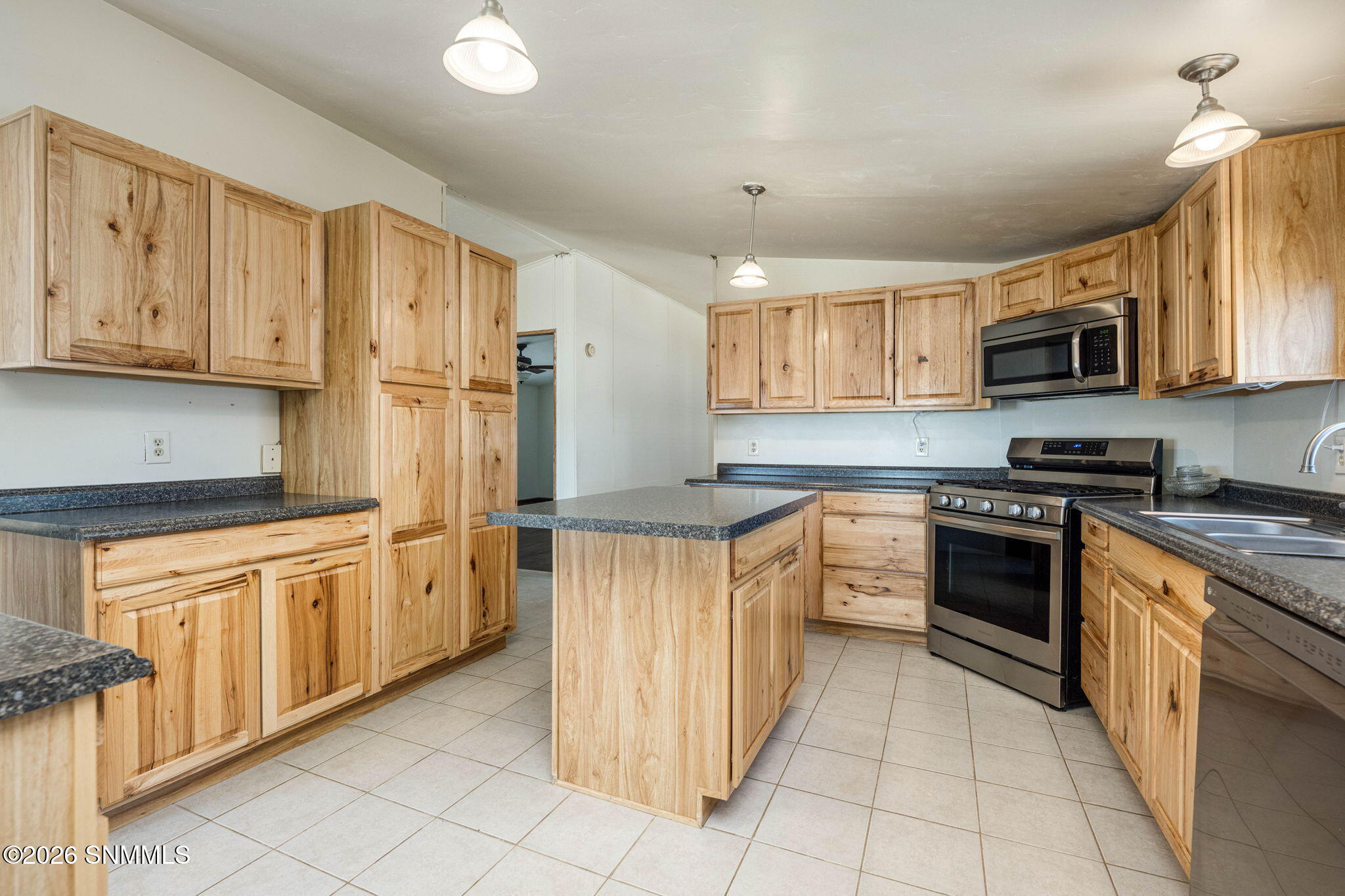 34-web-or-mls-Snappin Homes (DelRey5185)