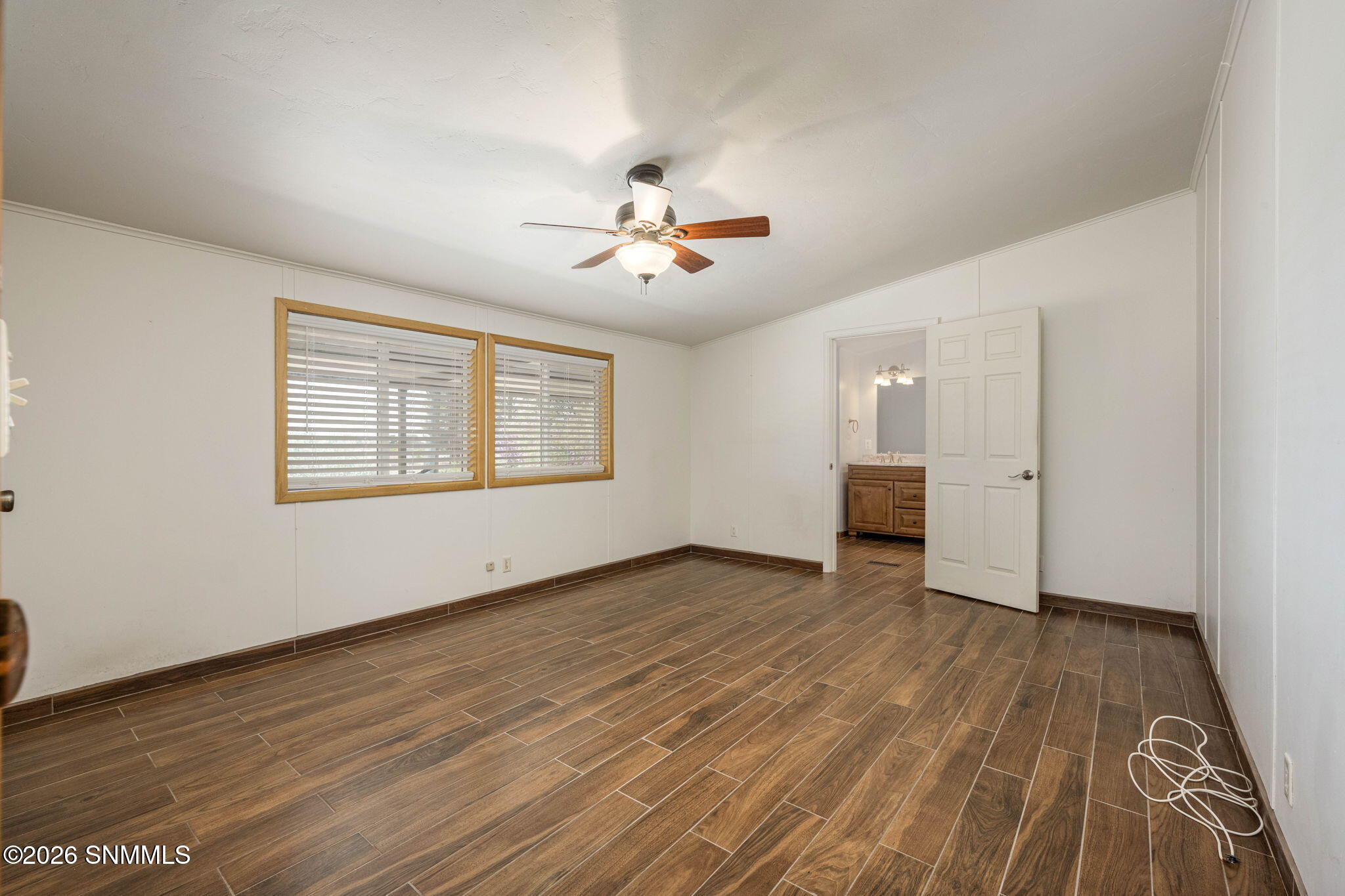 37-web-or-mls-Snappin Homes (DelRey5185)