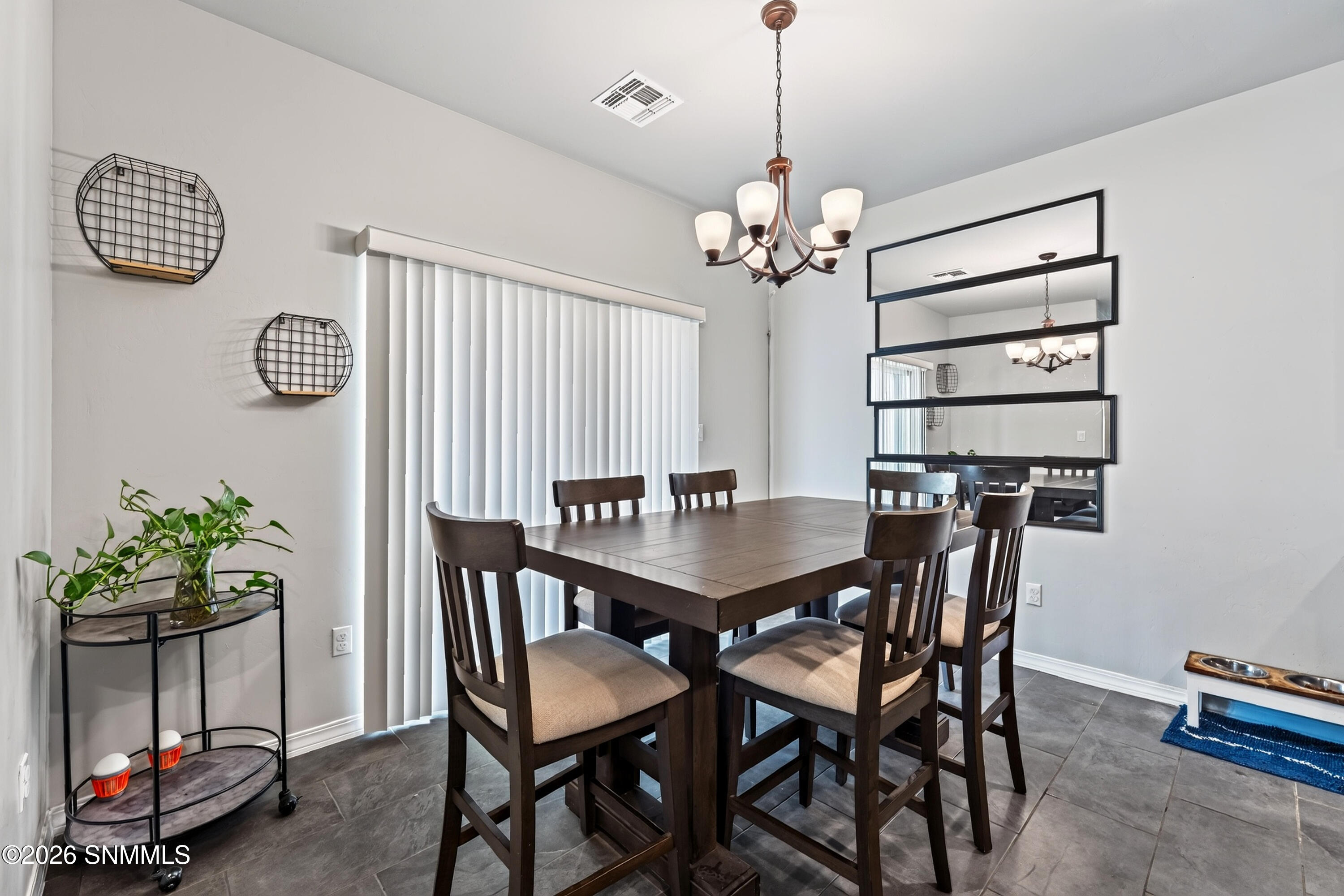 Aragon Ave - 16