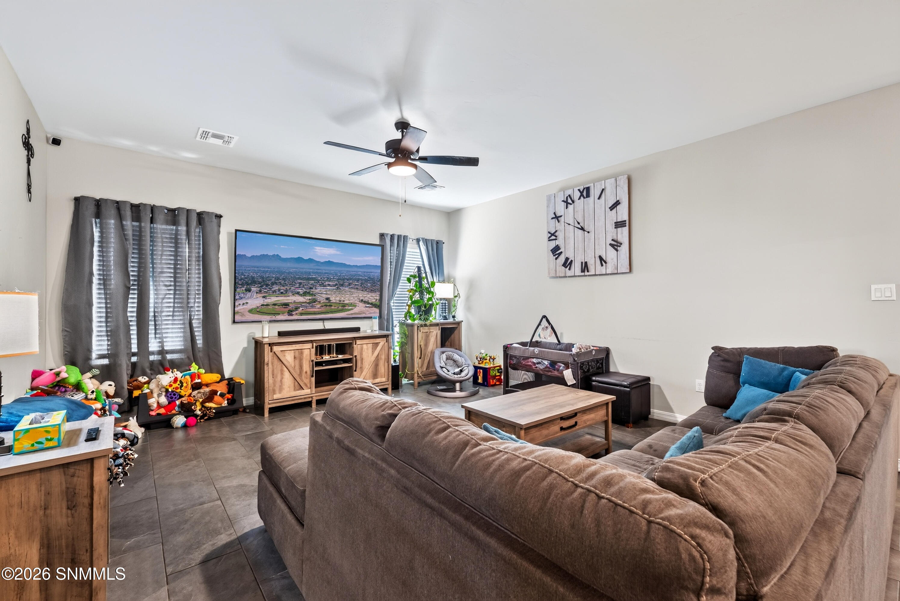 Aragon Ave - 18