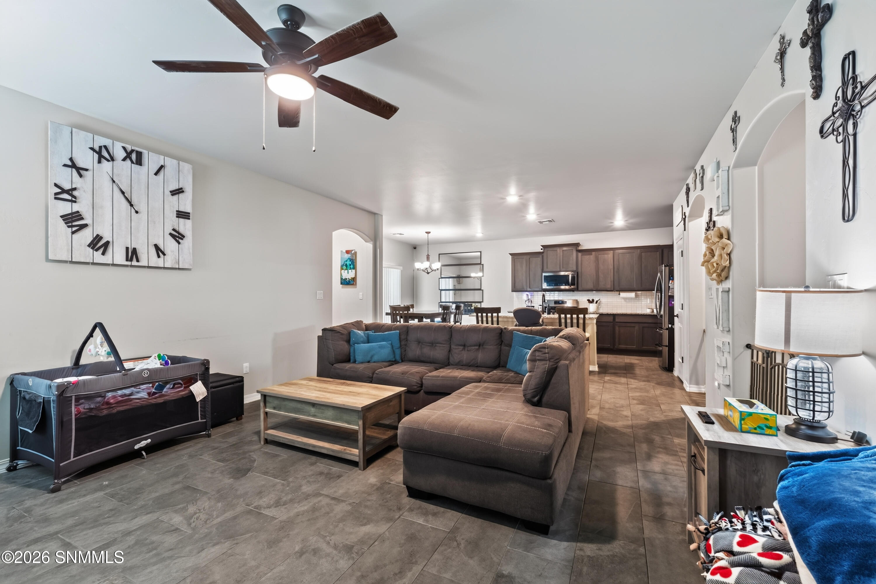 Aragon Ave - 19