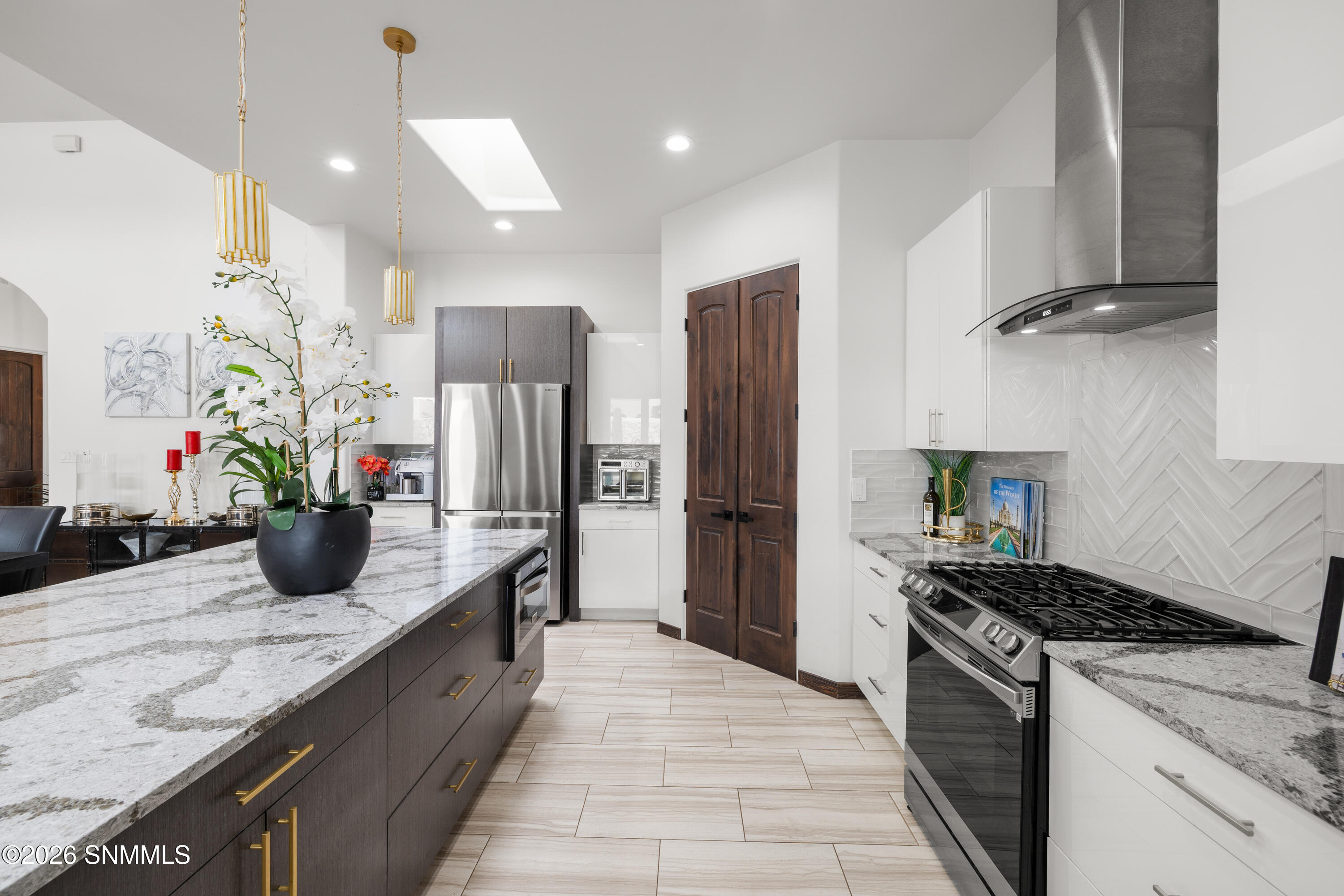 1384-San-Bonifacio-MLS-Camera-Guy-22