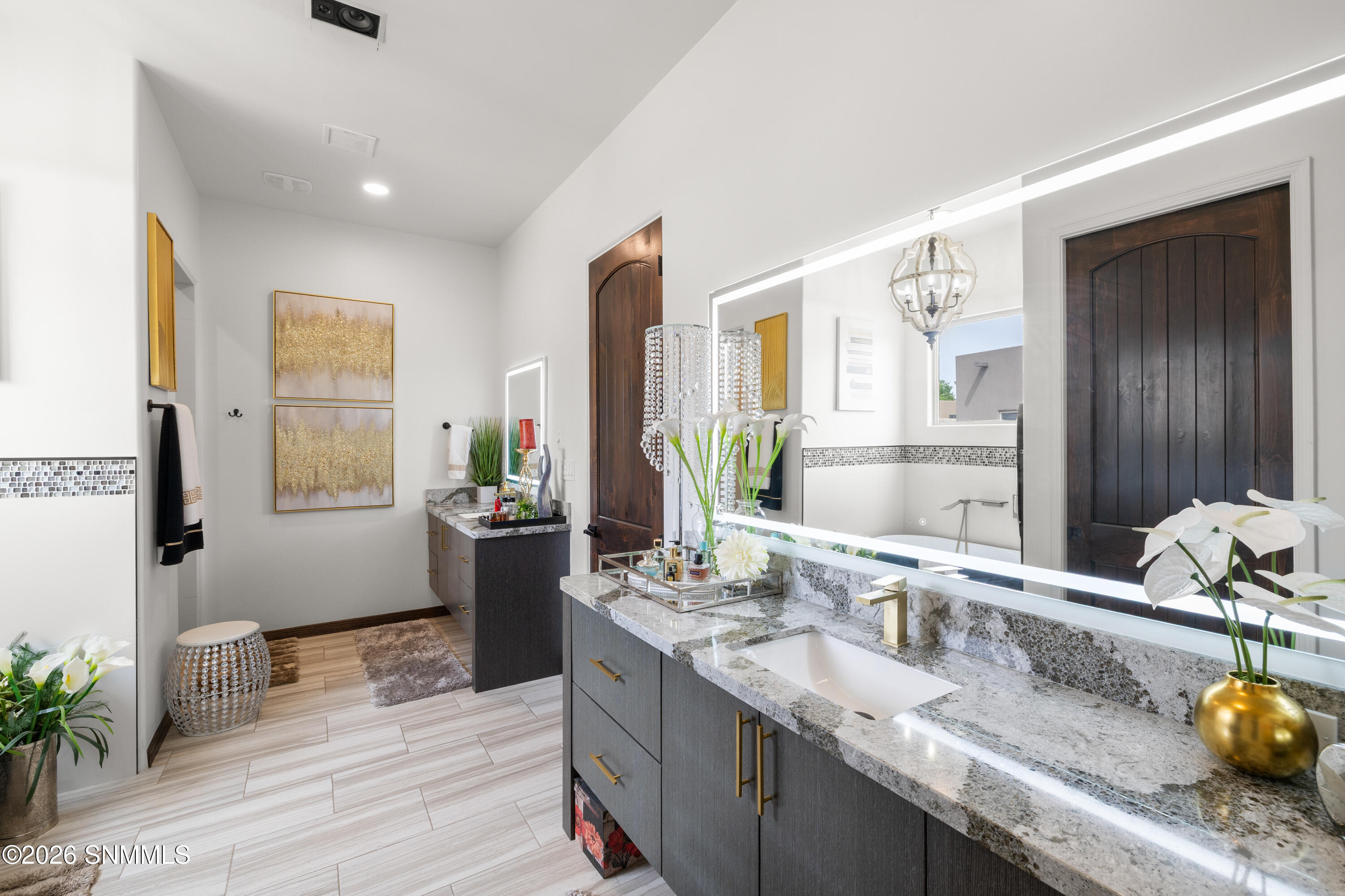 1384-San-Bonifacio-MLS-Camera-Guy-29