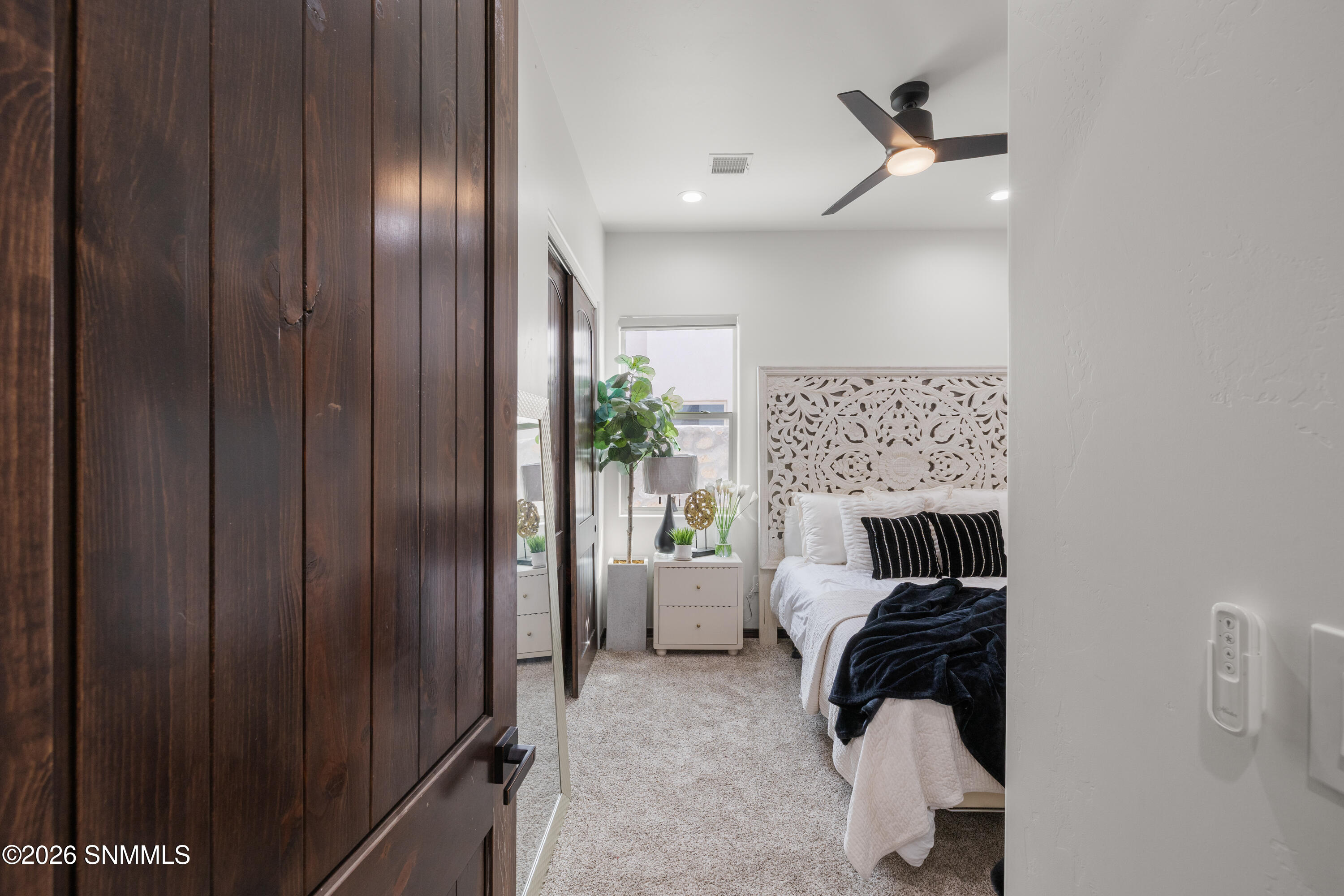 1384-San-Bonifacio-MLS-Camera-Guy-39