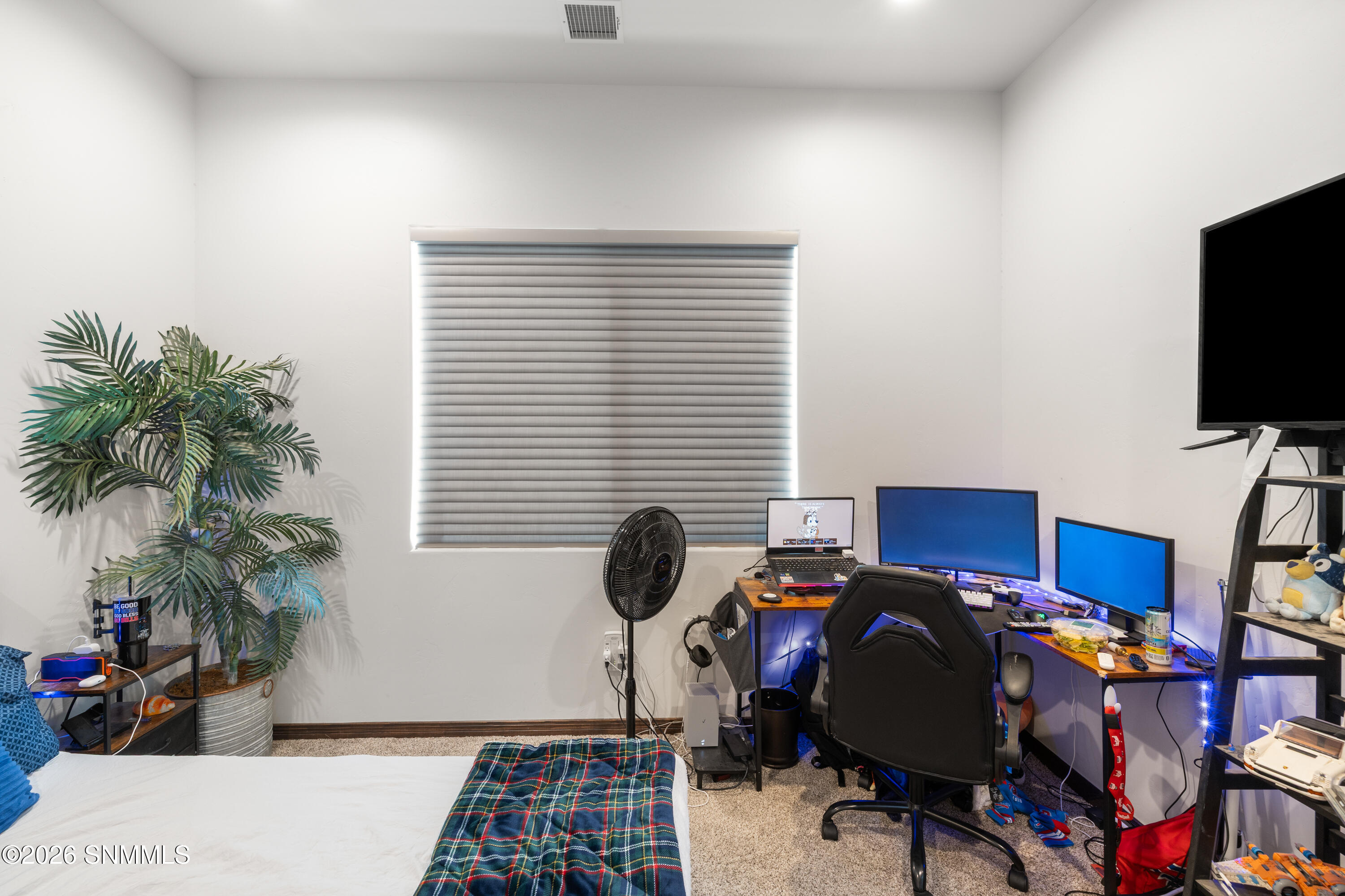 1384-San-Bonifacio-MLS-Camera-Guy-44