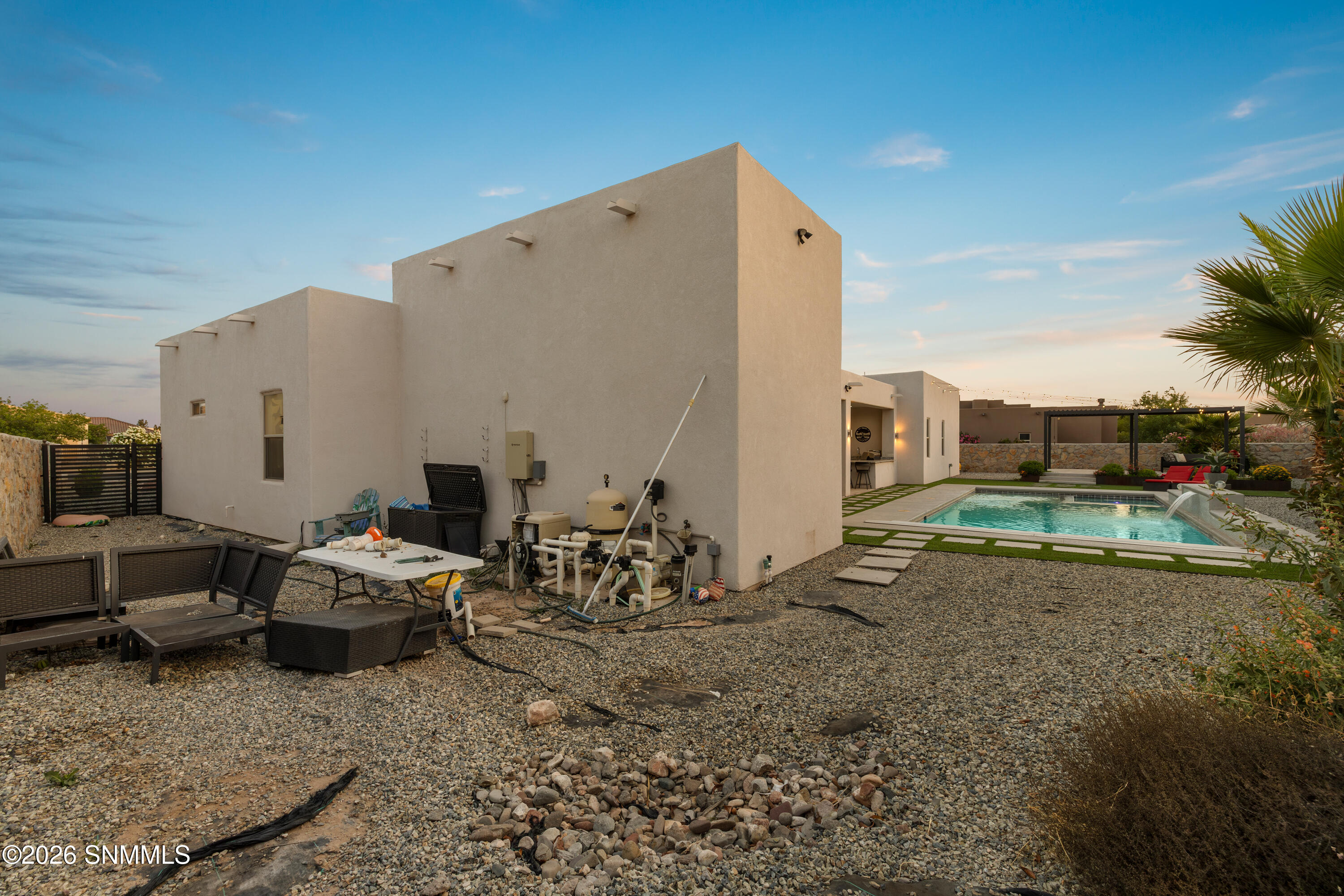 1384-San-Bonifacio-MLS-Camera-Guy-46
