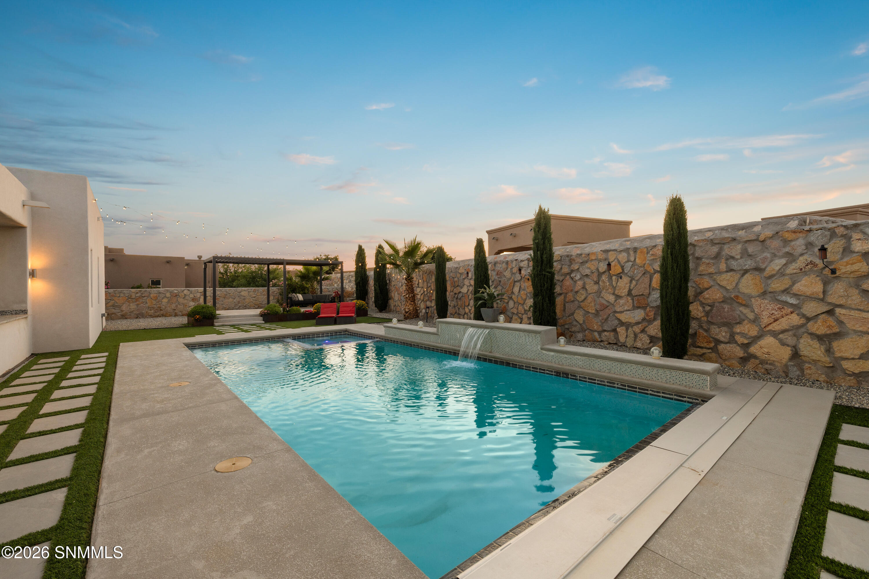 1384-San-Bonifacio-MLS-Camera-Guy-47