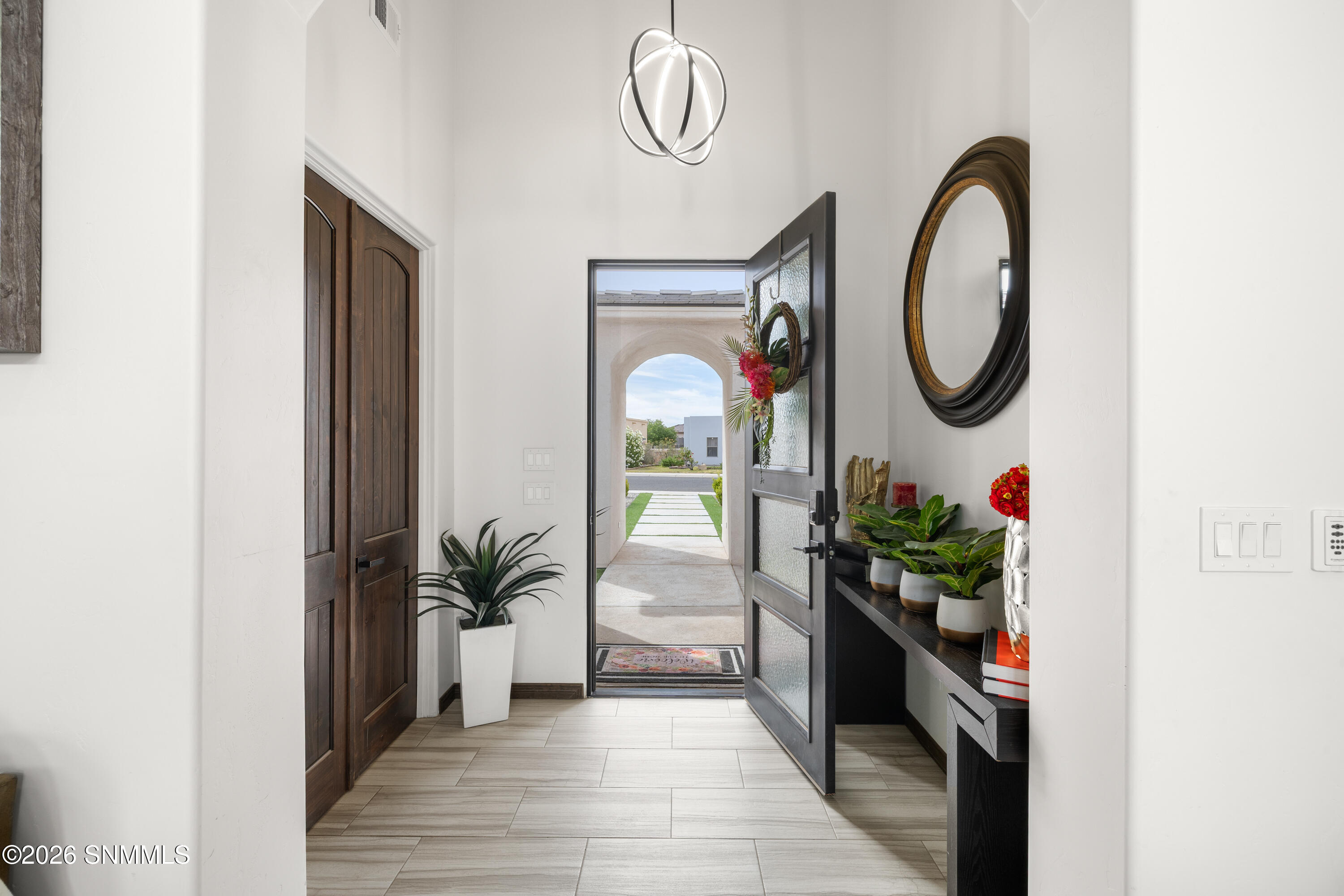 1384-San-Bonifacio-MLS-Camera-Guy-15