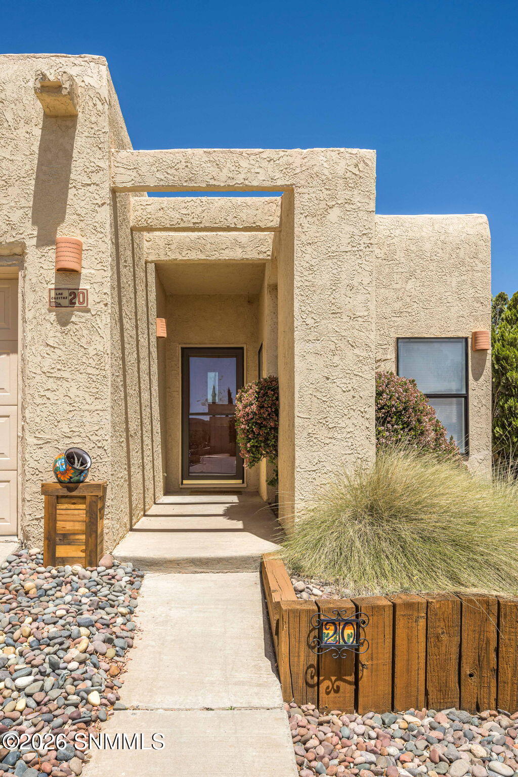 4-web-or-mls-Snappin Homes (LasCasitas20