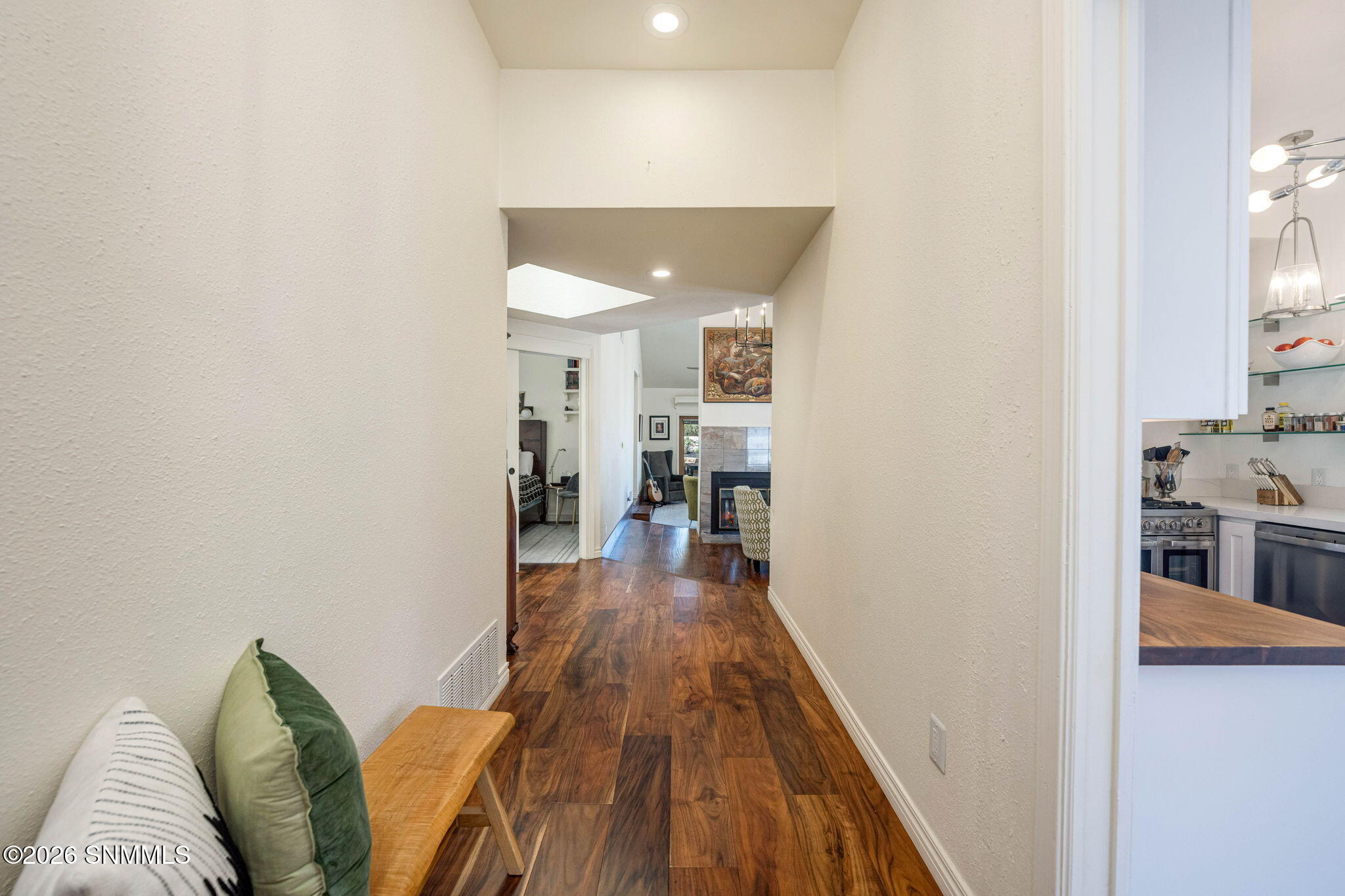 5-web-or-mls-Snappin Homes (LasCasitas20