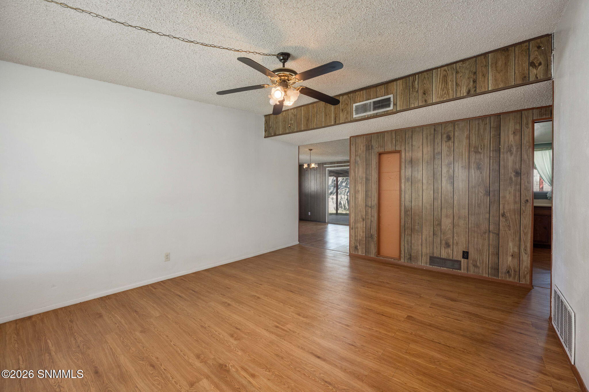 4-web-or-mls-Snappin Homes (Idaho2329)-4