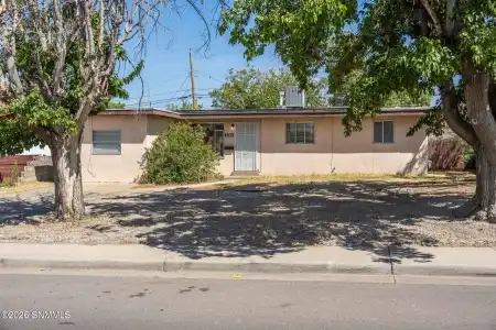 2329 Idaho Avenue, Las Cruces, New Mexico 88001, 4 Bedrooms Bedrooms, ,1 BathroomBathrooms,Residential,For Sale,Idaho,2602563