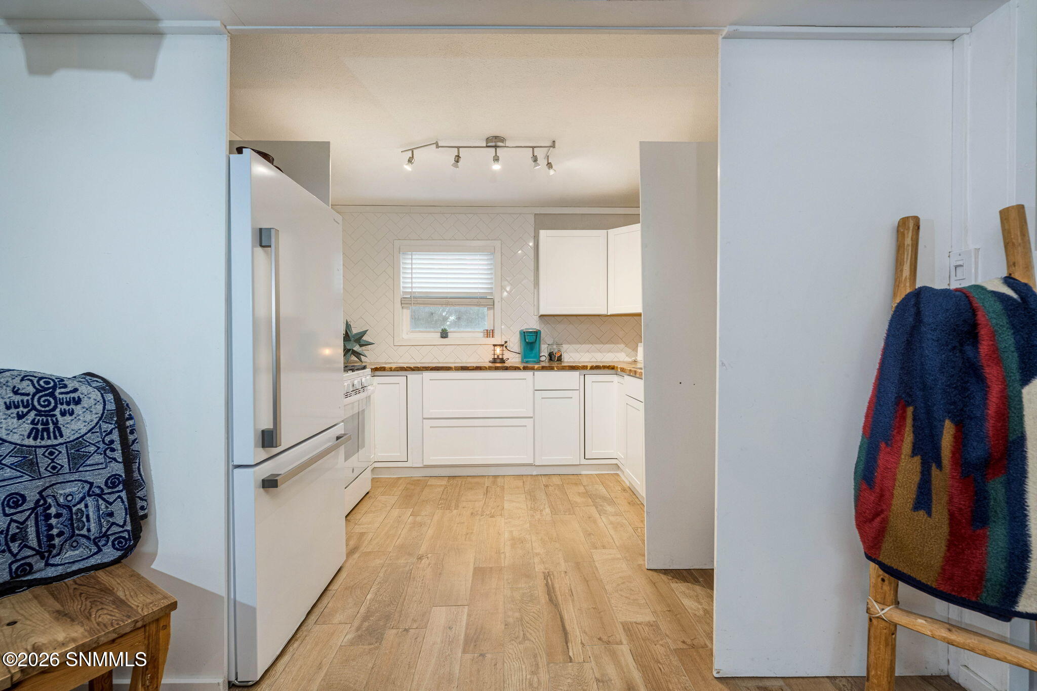 8-web-or-mls-Snappin Homes (Bluebird109)