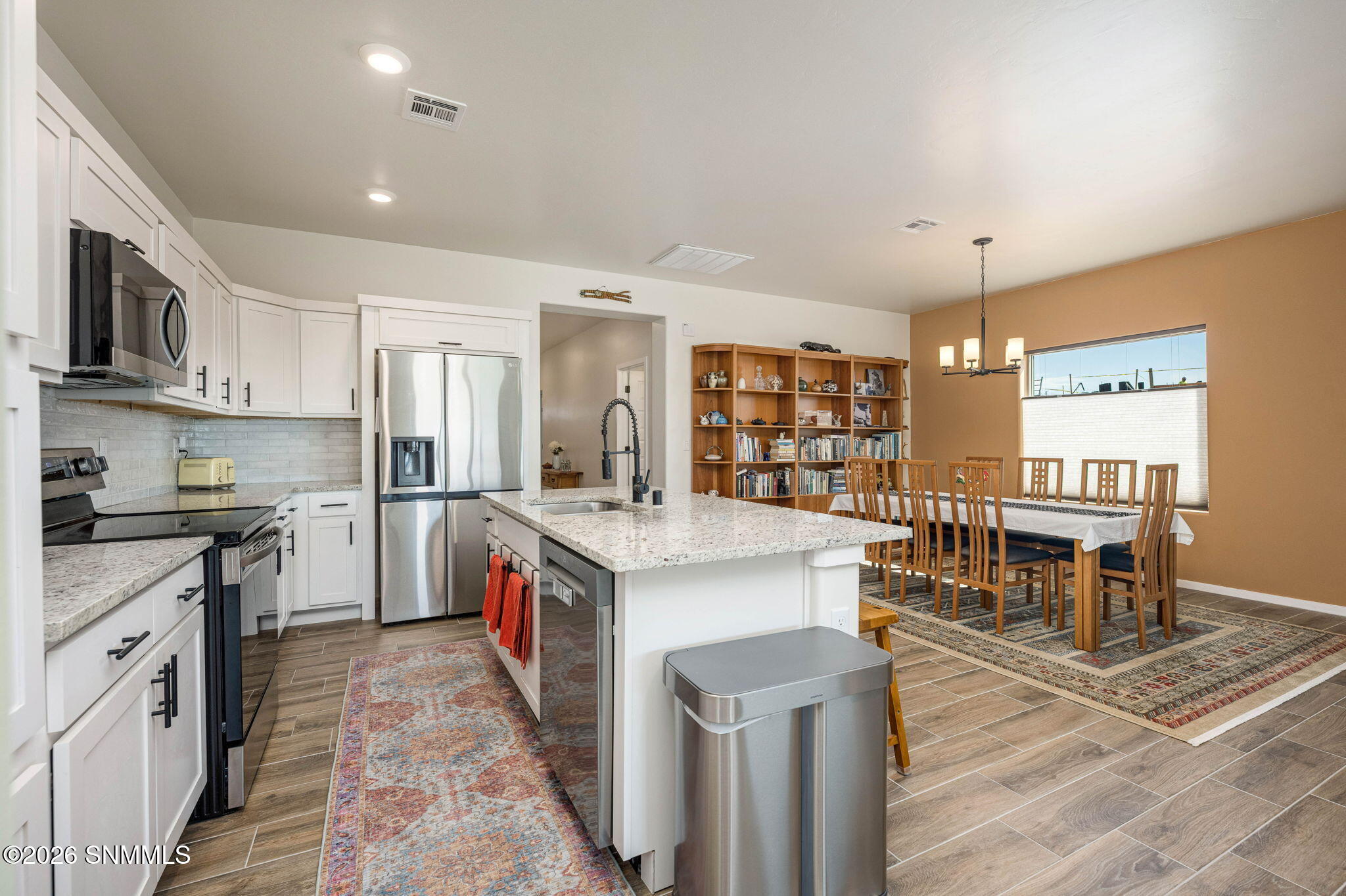 13-web-or-mls-Snappin Homes (Gibralter37