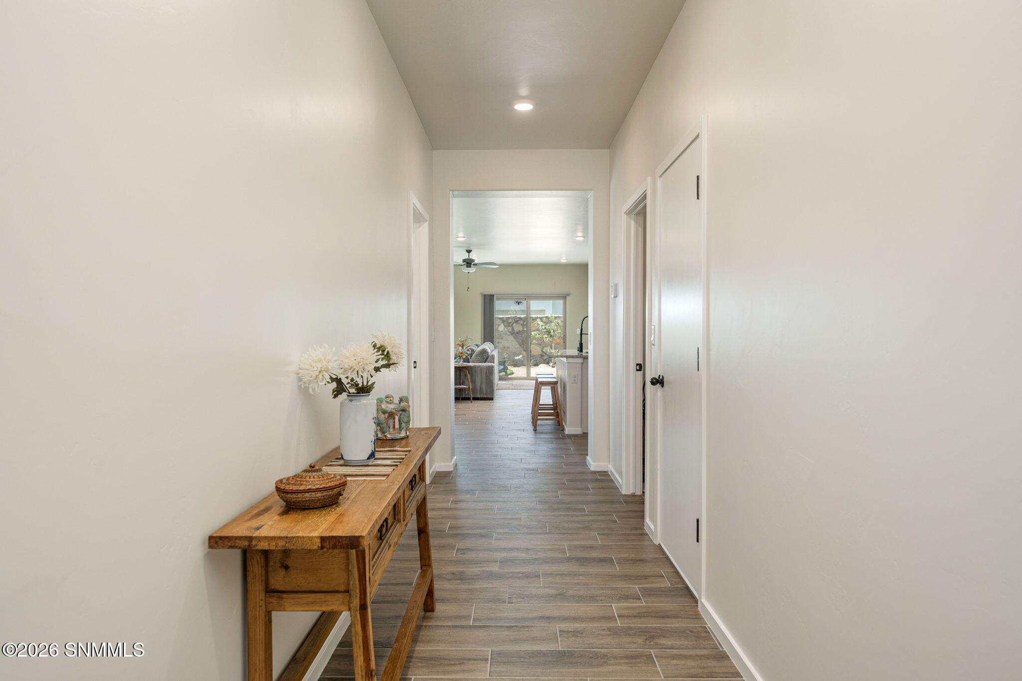 5-web-or-mls-Snappin Homes (Gibralter379