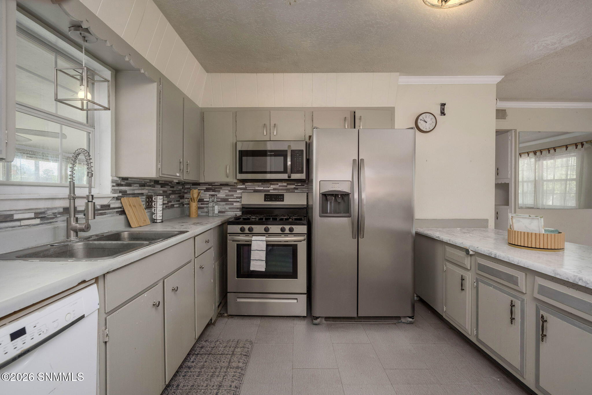 11-web-or-mls-Snappin Homes (Delta925)-1