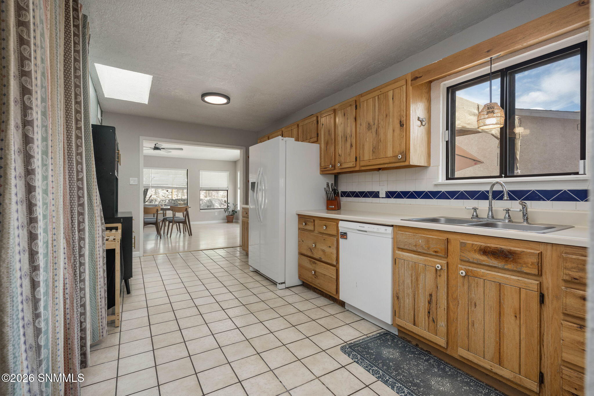 15-web-or-mls-Snappin Homes (ExecutiveHi