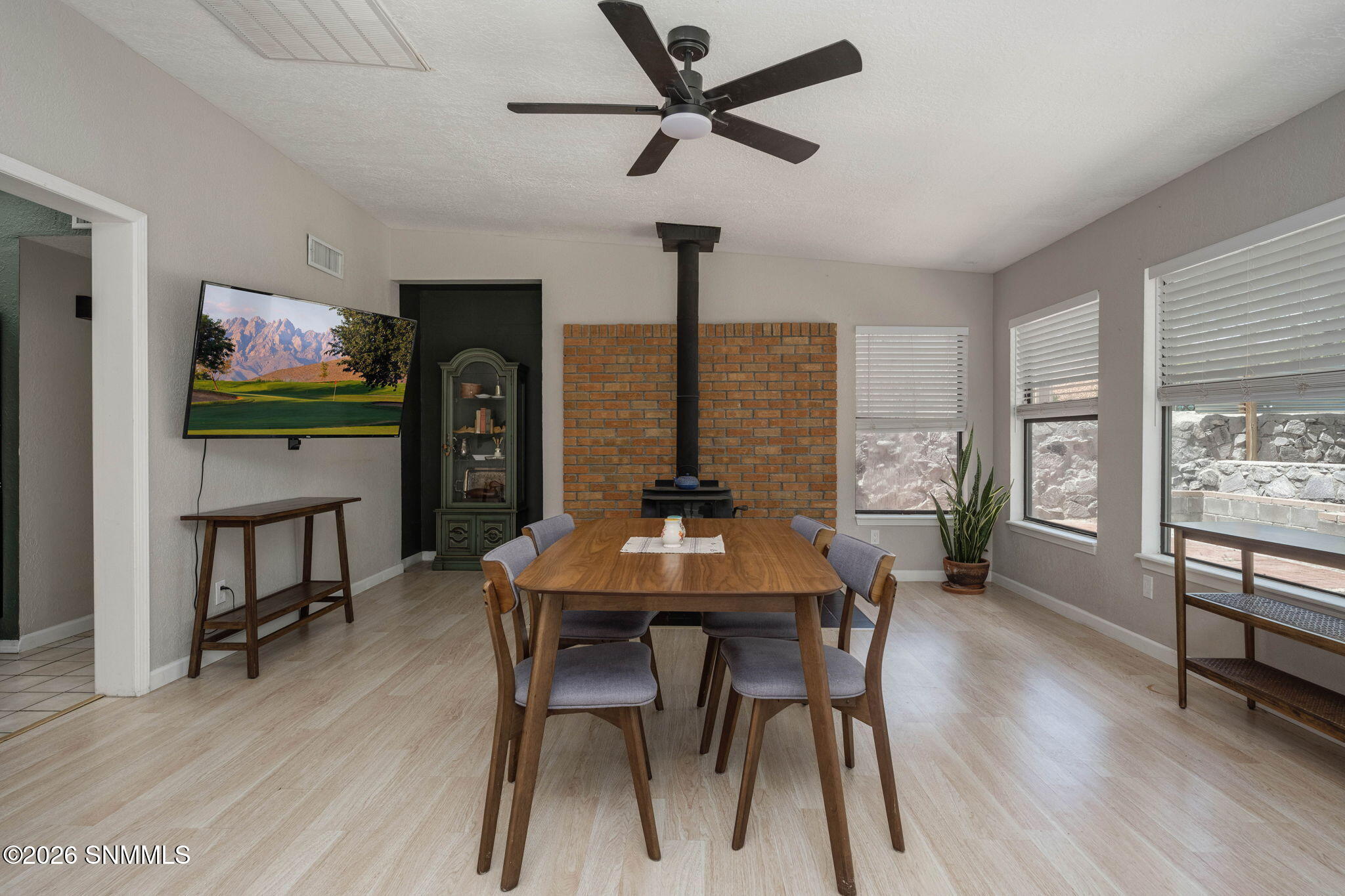 21-web-or-mls-Snappin Homes (ExecutiveHi