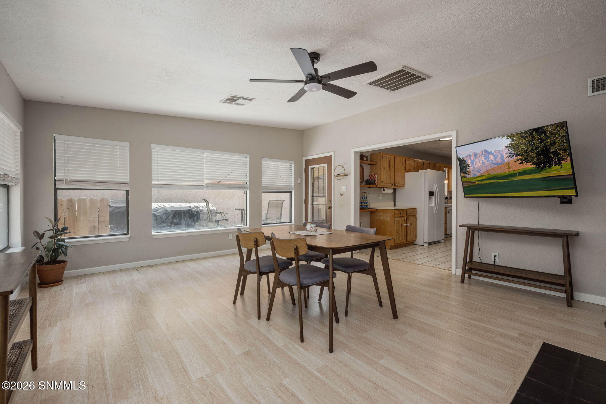 22-web-or-mls-Snappin Homes (ExecutiveHi