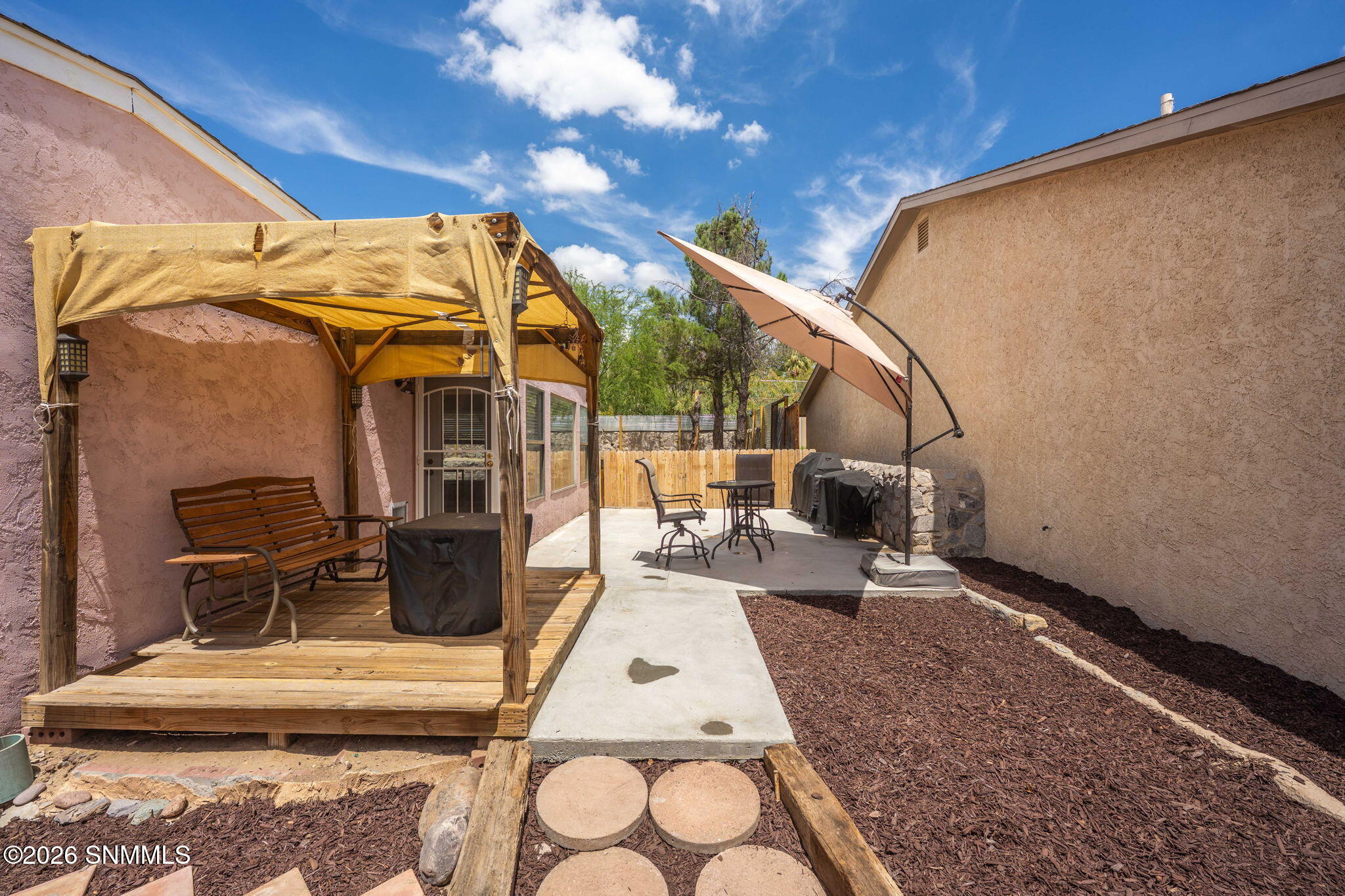 31-web-or-mls-Snappin Homes (ExecutiveHi