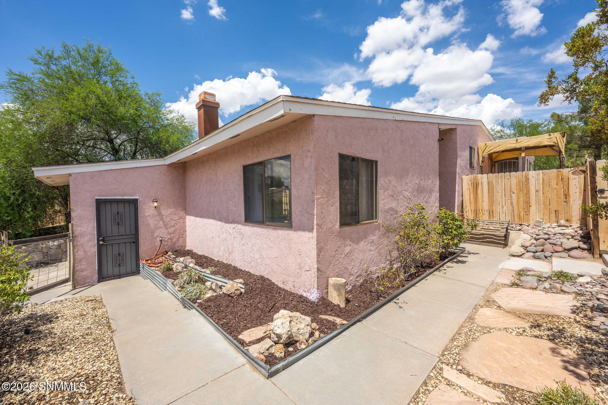 4-web-or-mls-Snappin Homes (ExecutiveHil
