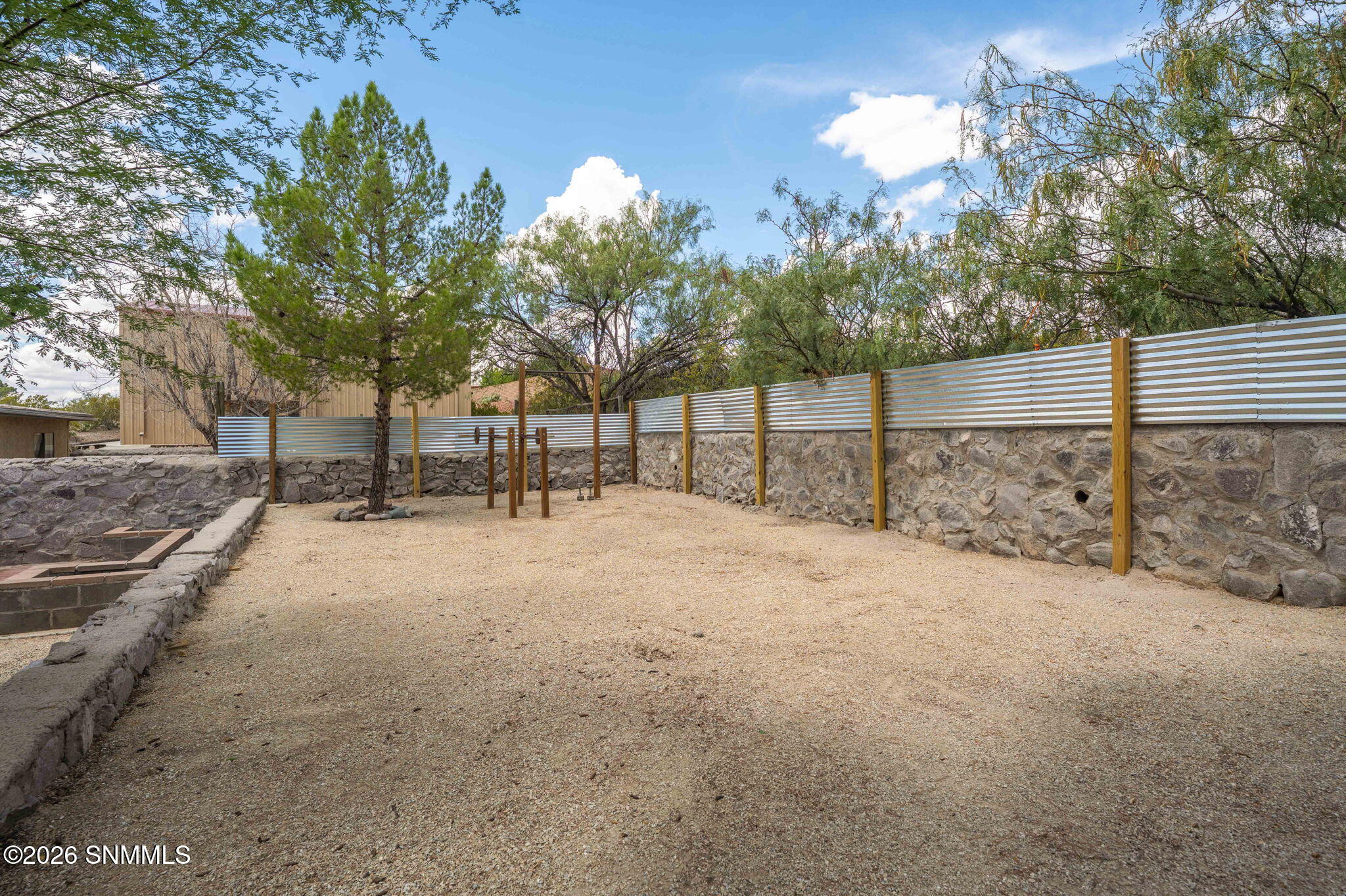 37-web-or-mls-Snappin Homes (ExecutiveHi