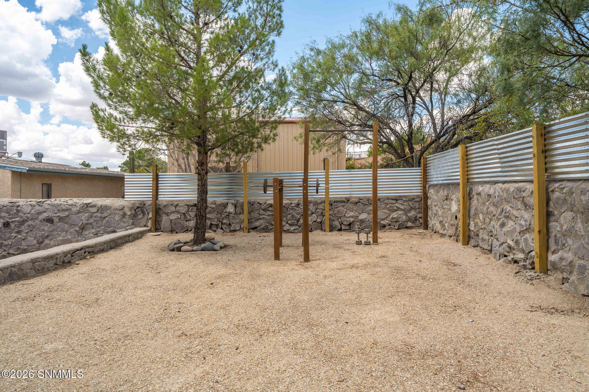 38-web-or-mls-Snappin Homes (ExecutiveHi