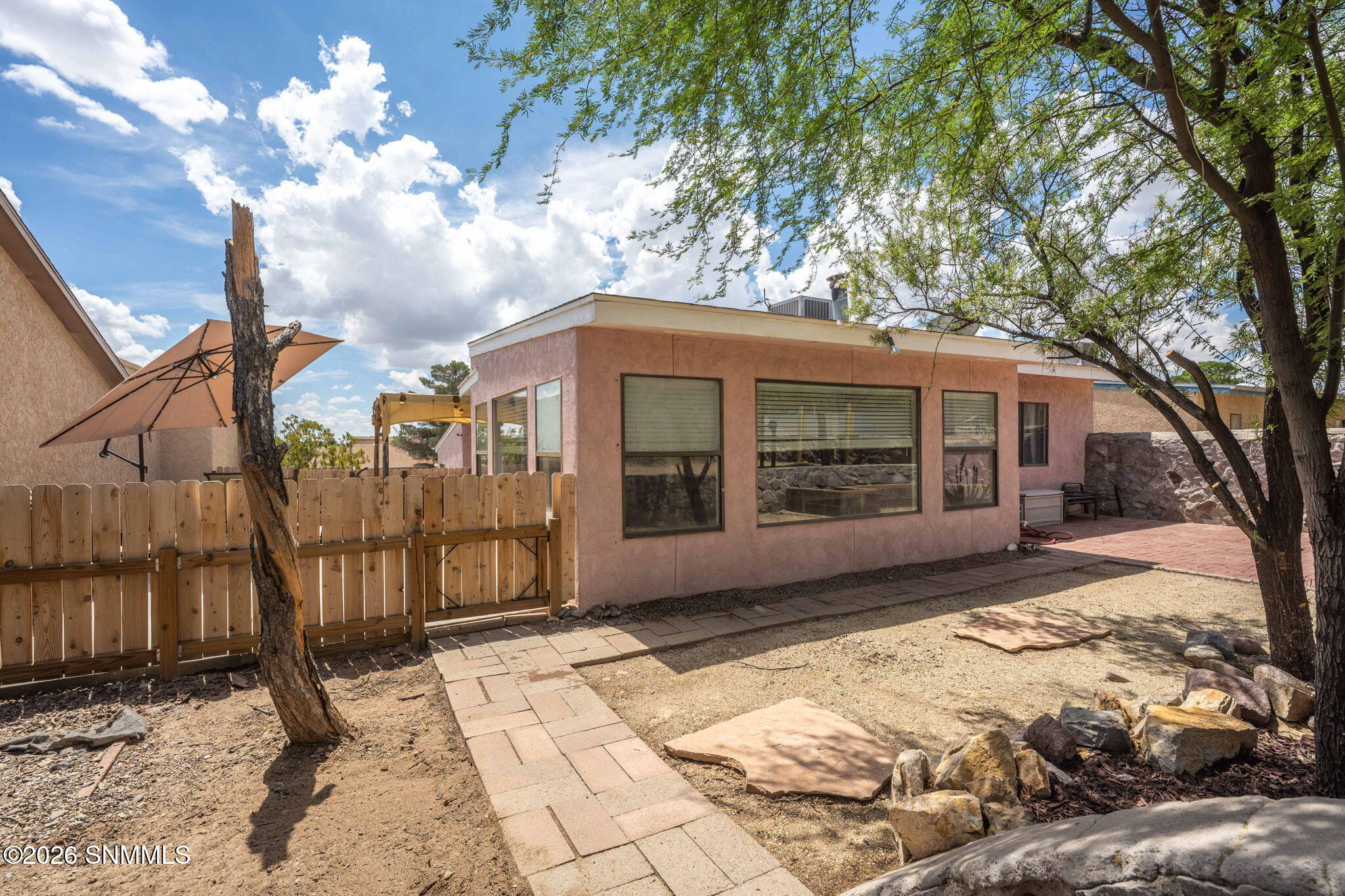 40-web-or-mls-Snappin Homes (ExecutiveHi
