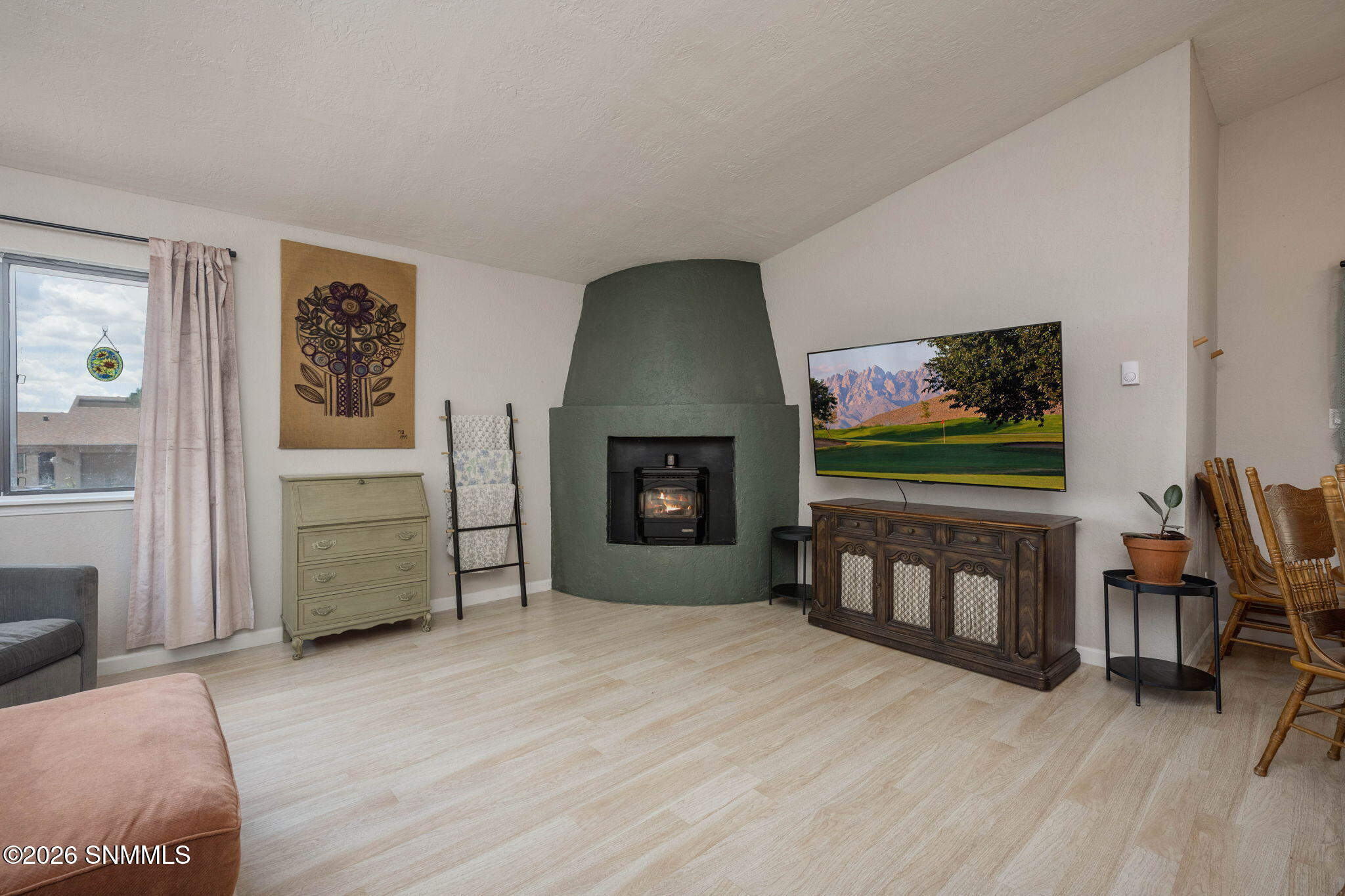 10-web-or-mls-Snappin Homes (ExecutiveHi