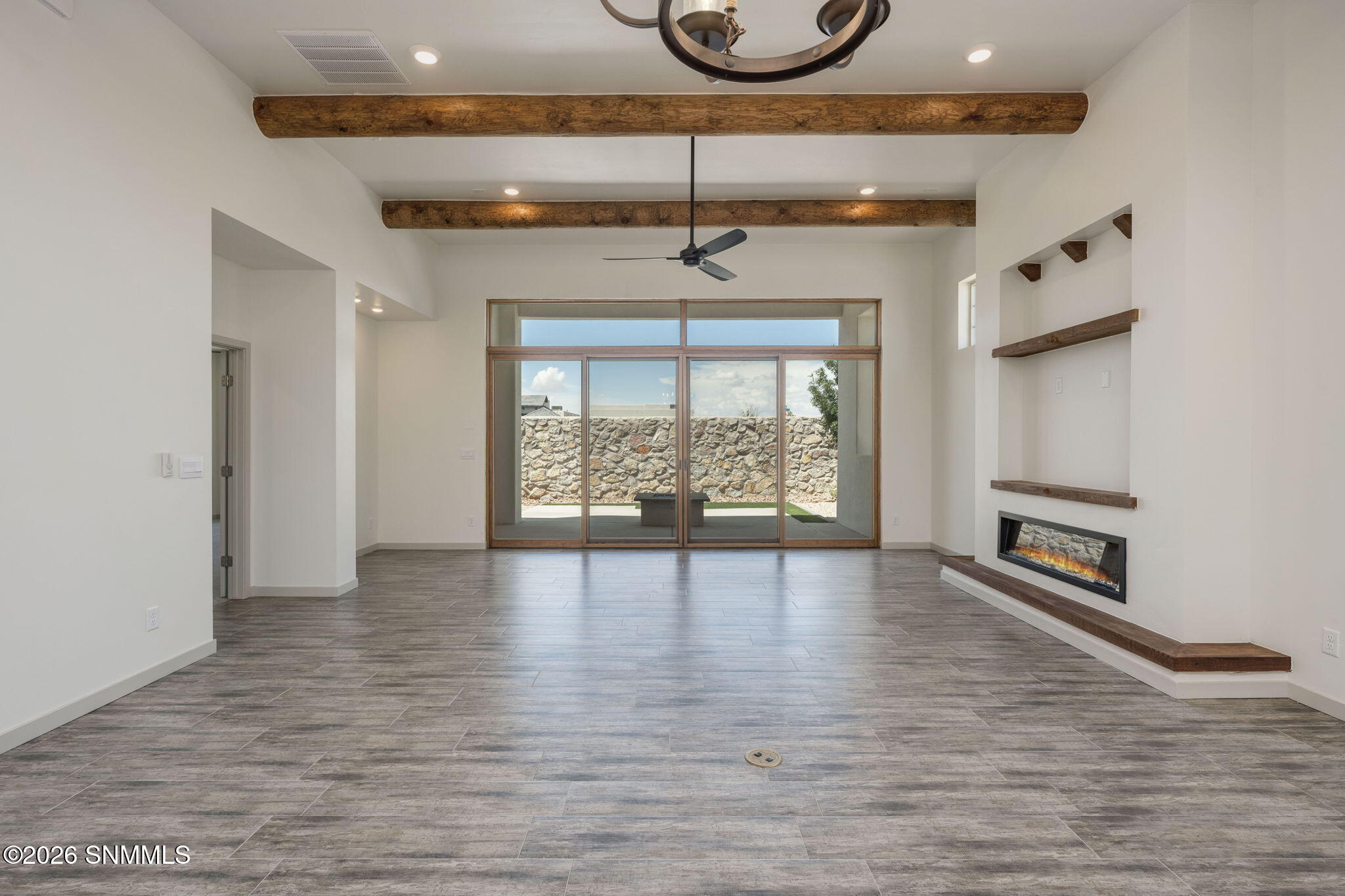 11-web-or-mls-Snappin Homes (Archangel37