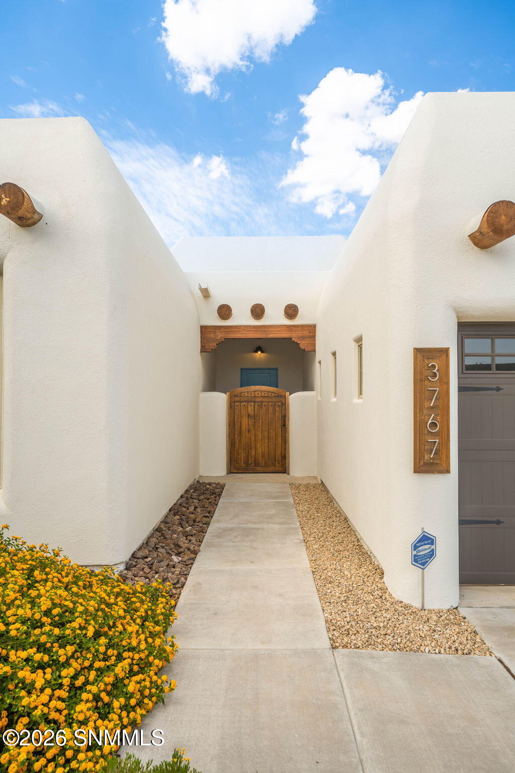 4-web-or-mls-Snappin Homes (Archangel376
