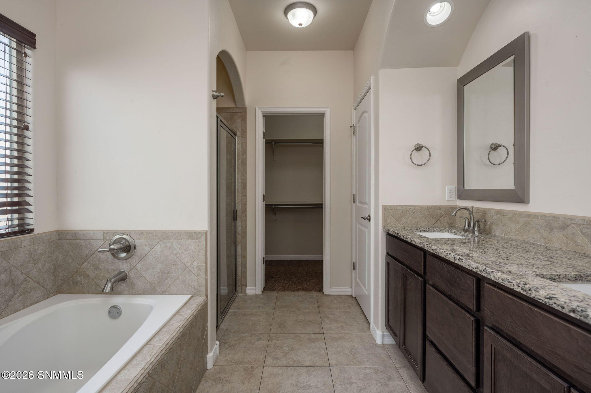 23-web-or-mls-Snappin Homes (Canterra425