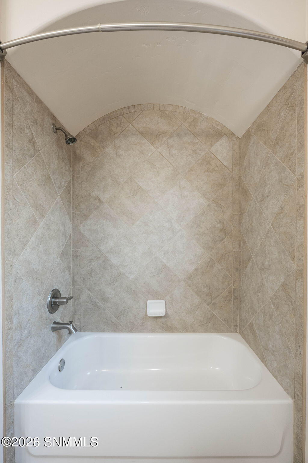 32-web-or-mls-Snappin Homes (Canterra425