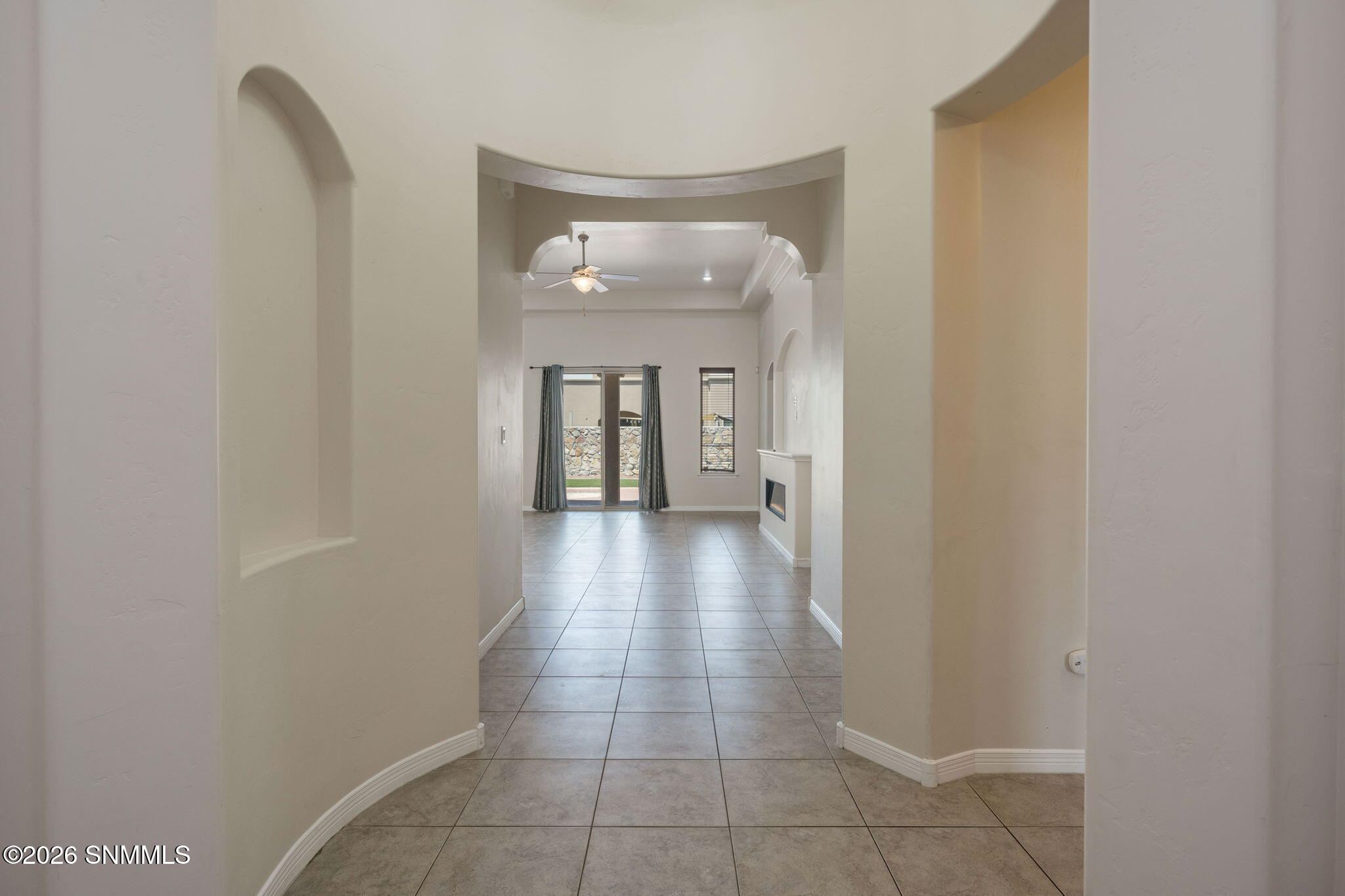 4-web-or-mls-Snappin Homes (Canterra4256