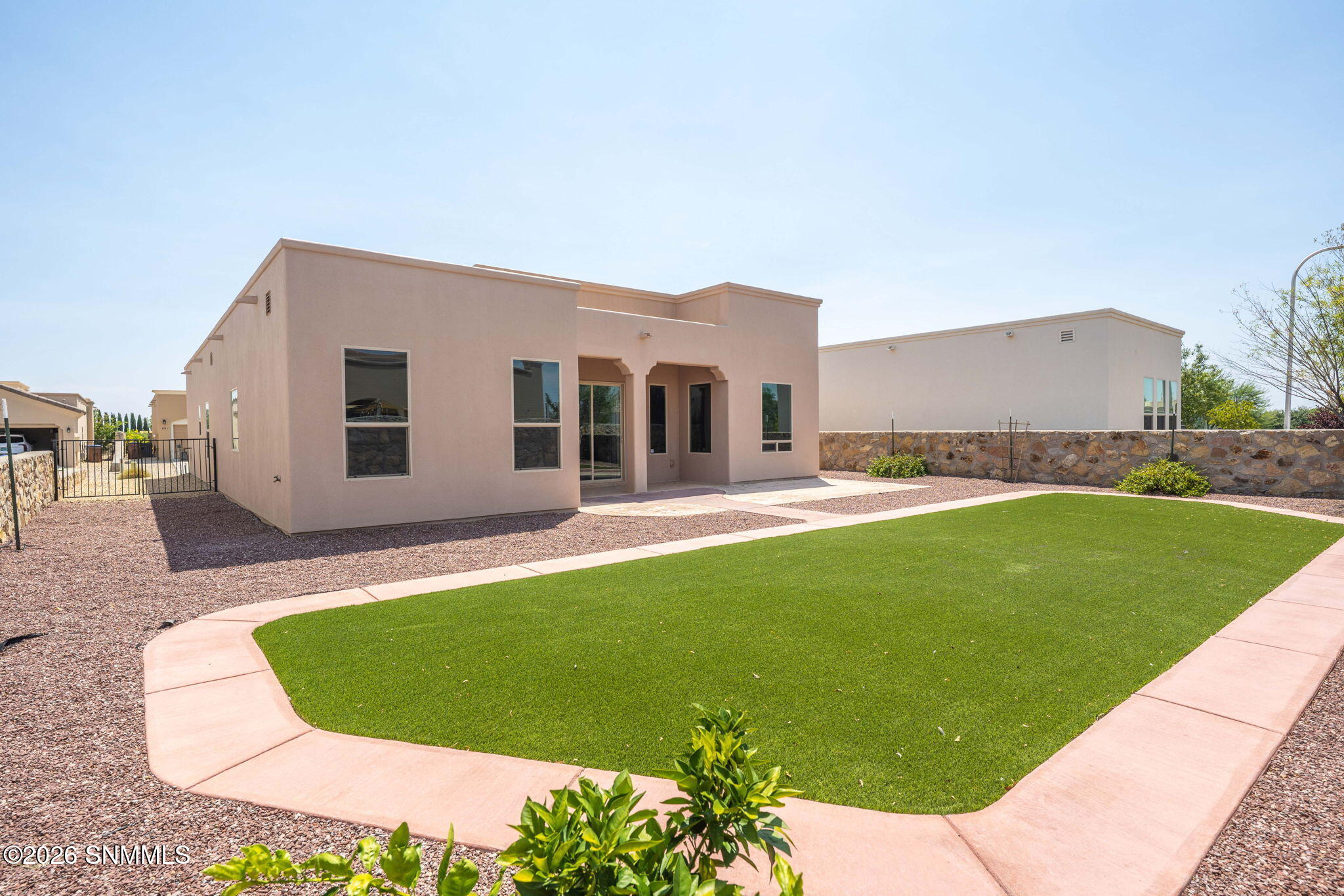 44-web-or-mls-Snappin Homes (Canterra425