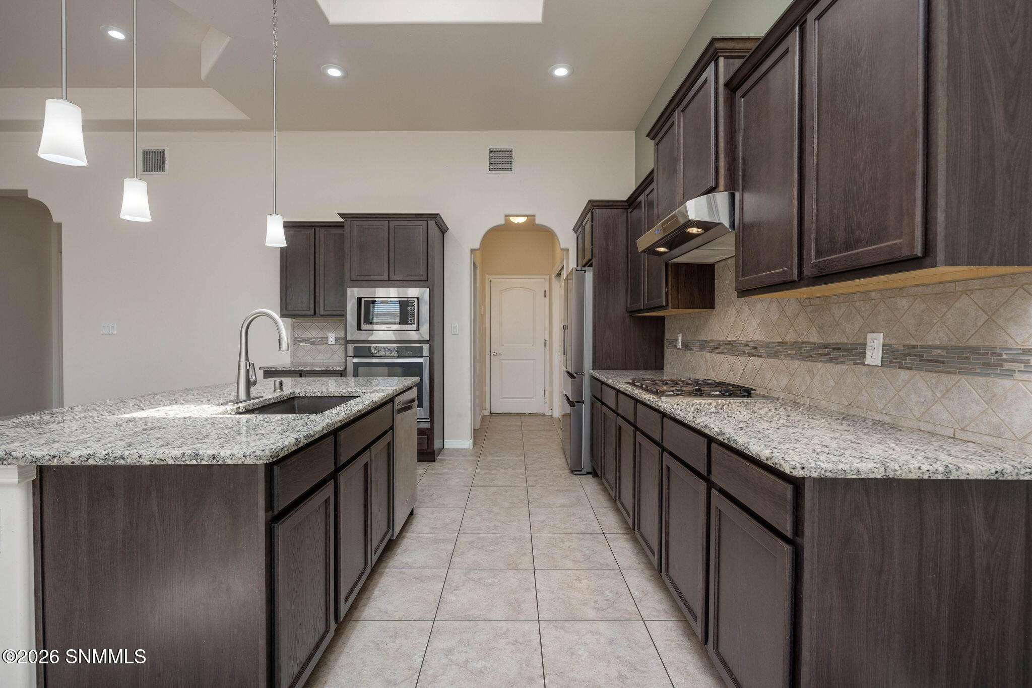 14-web-or-mls-Snappin Homes (Canterra425