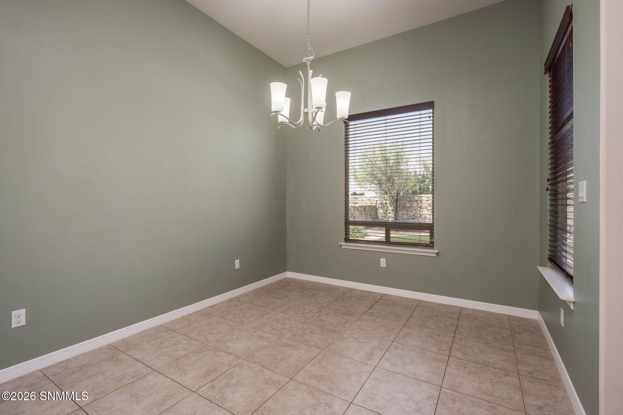 18-web-or-mls-Snappin Homes (Canterra425