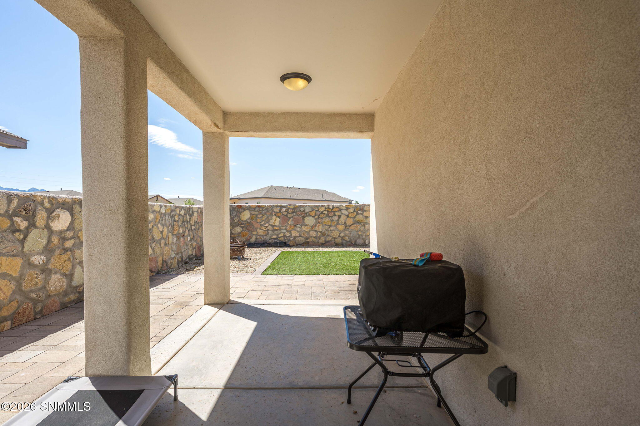 27-web-or-mls-Snappin Homes (Toluca4656)