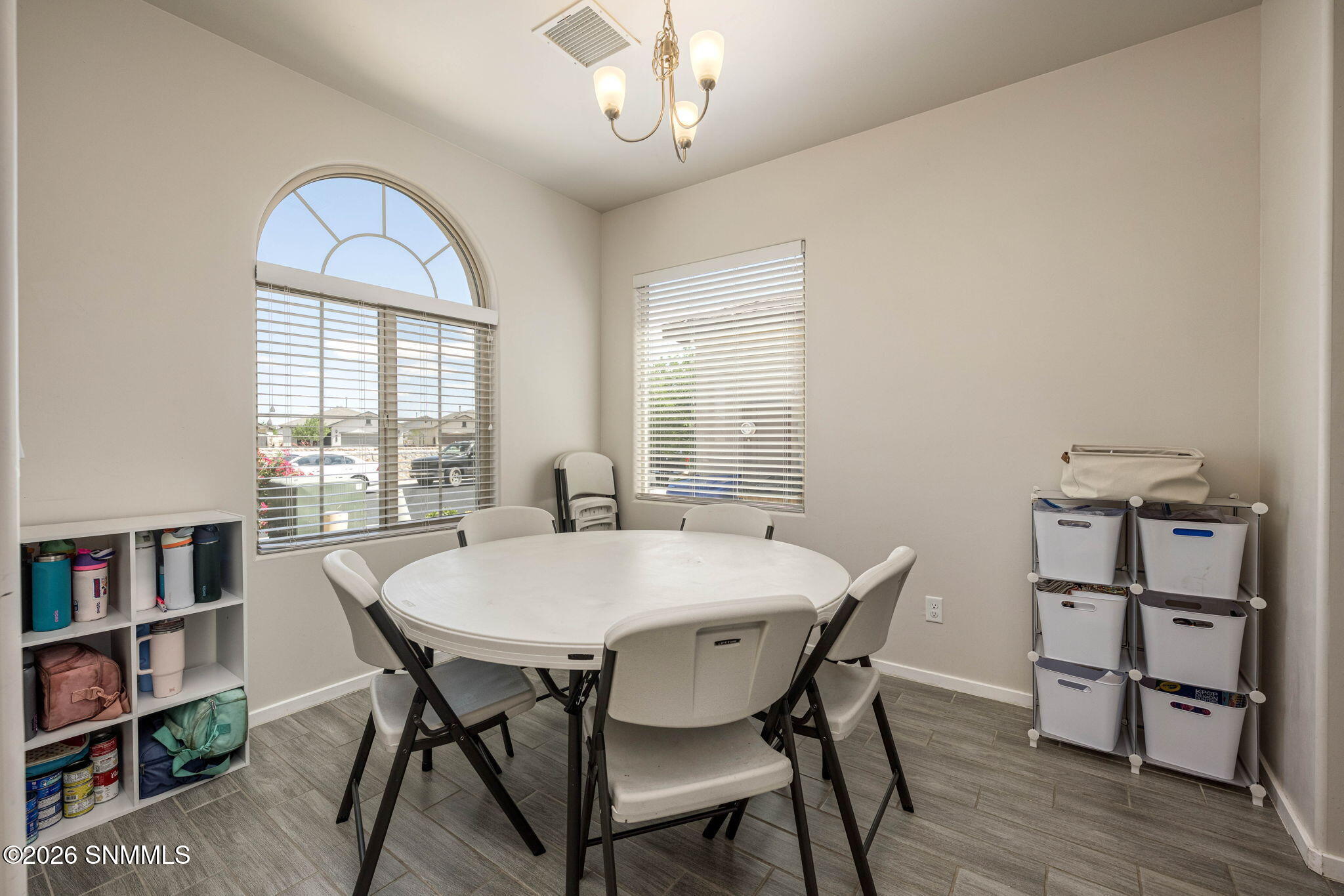 14-web-or-mls-Snappin Homes (Toluca4656)